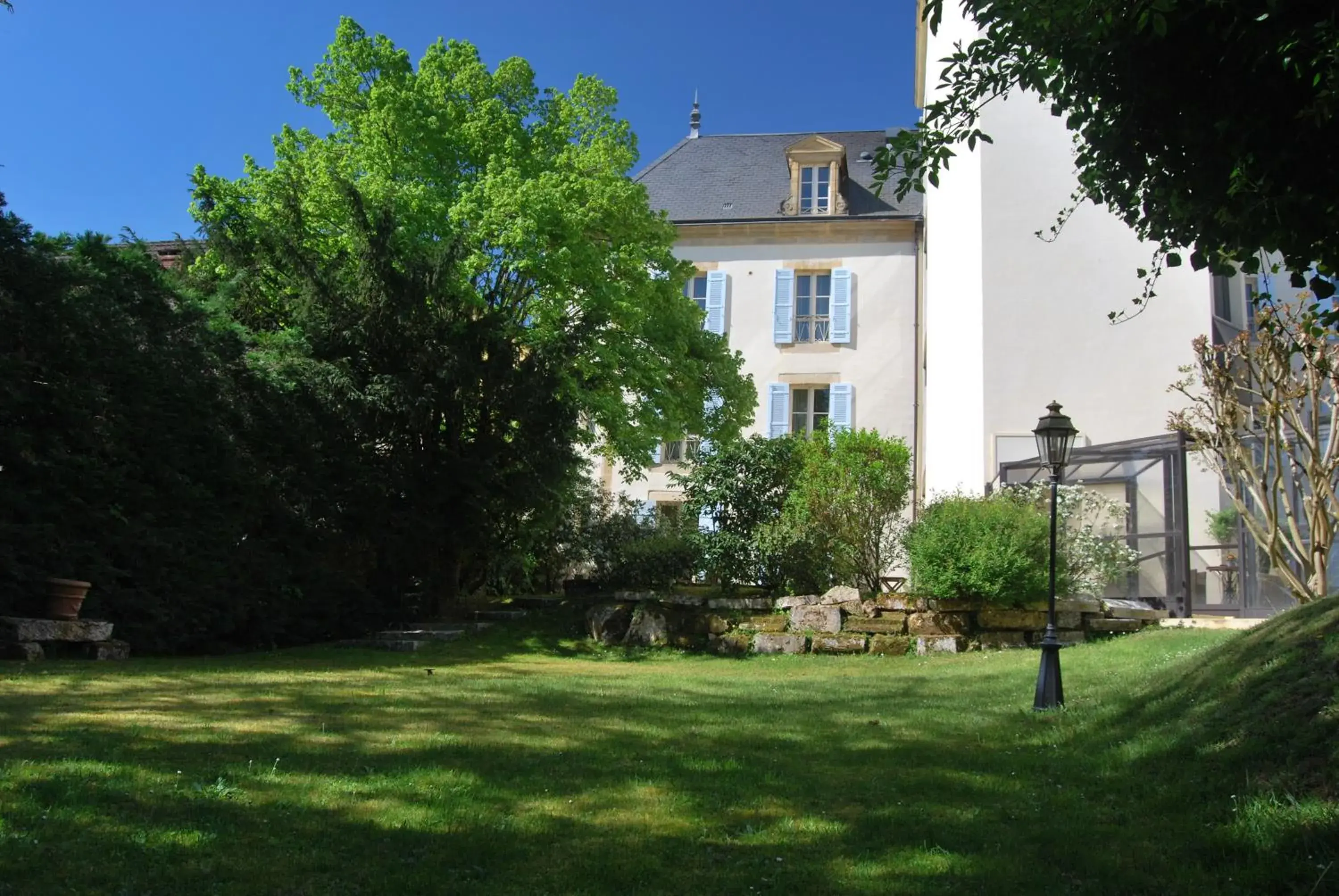 Garden, Property Building in Clos La Boëtie & Spa