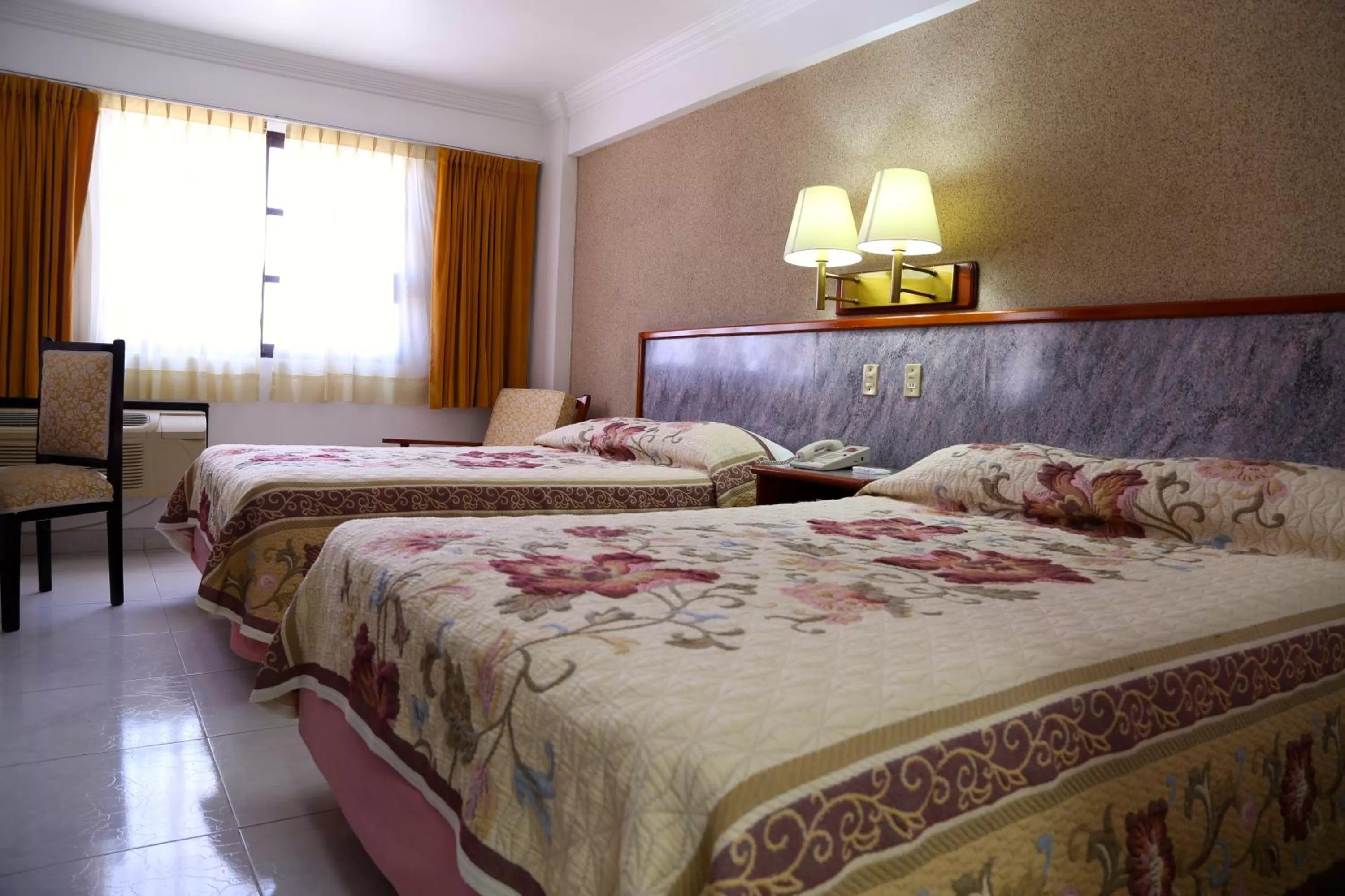 Day, Bed in Hotel Baluarte