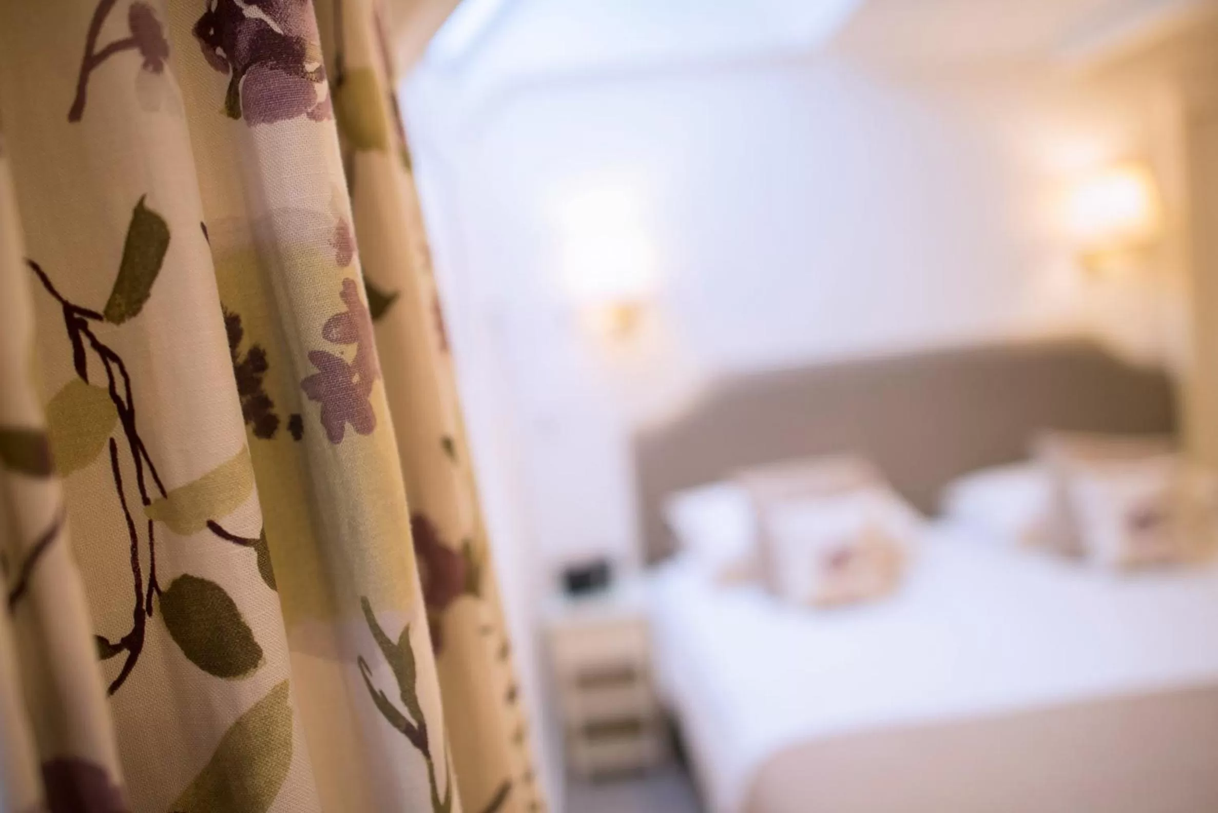 Bedroom, Bed in Ascot House