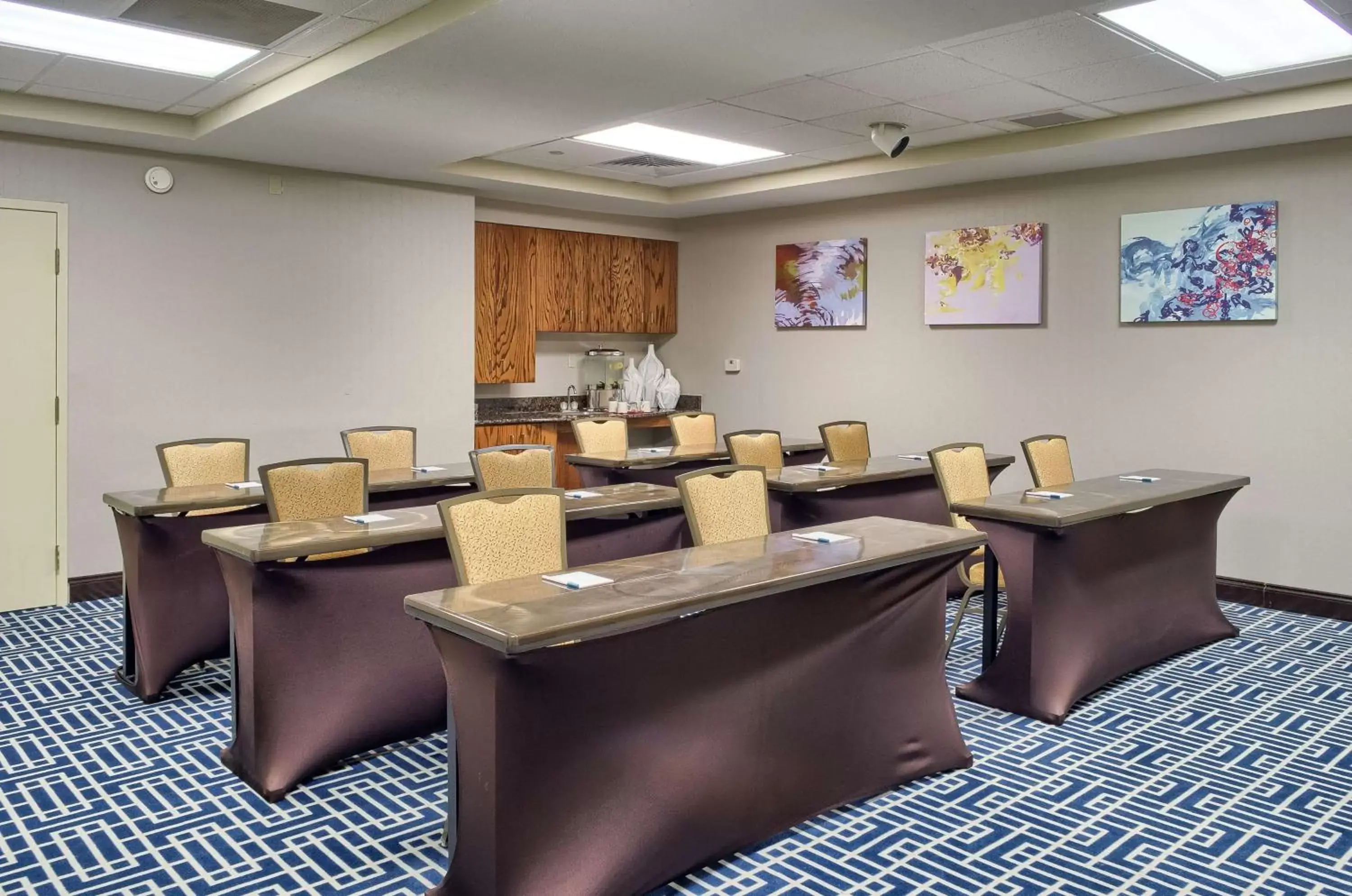 Meeting/conference room in Homewood Suites by Hilton Mobile