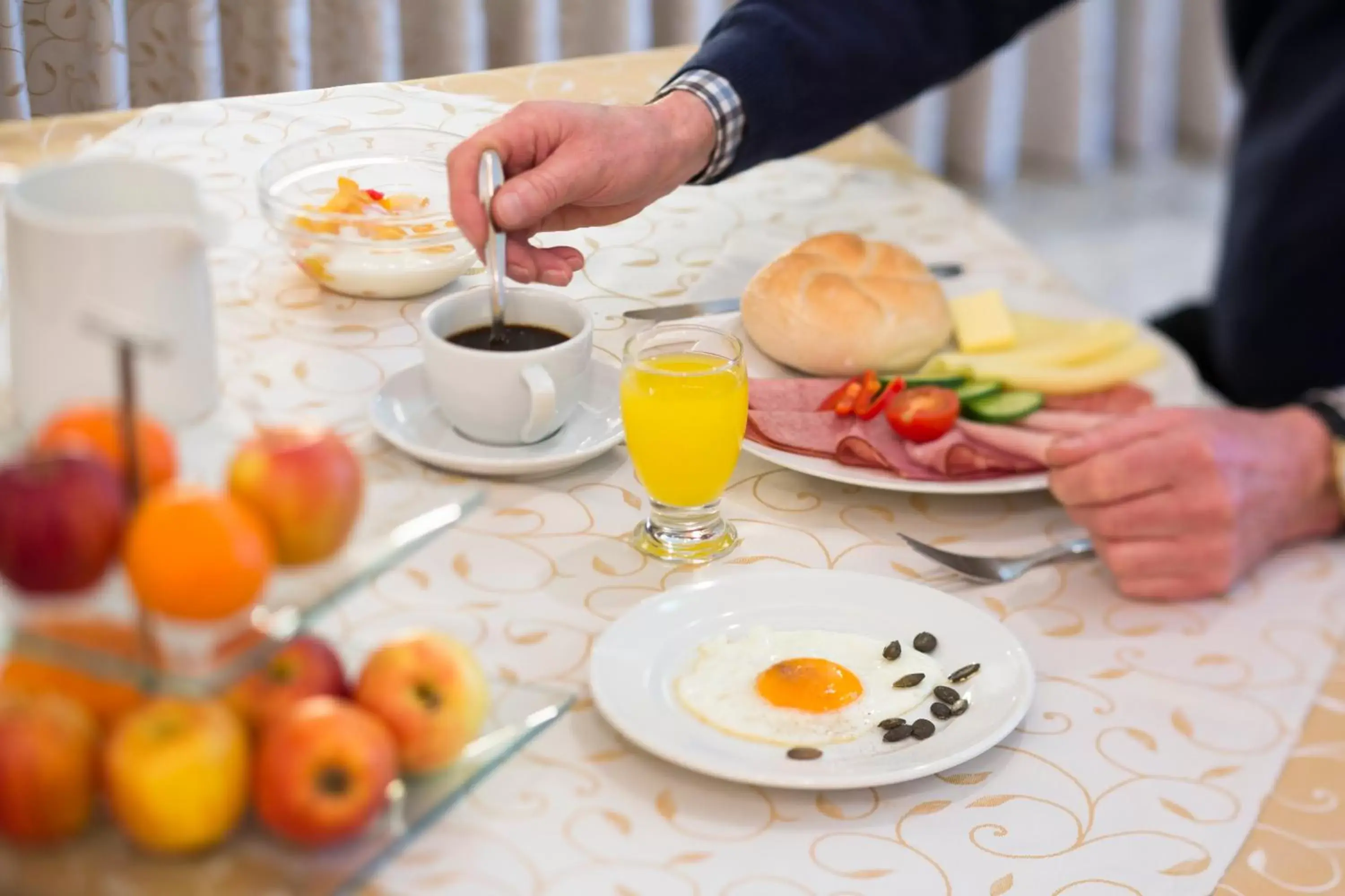 Buffet breakfast in Hotel Kern Buam