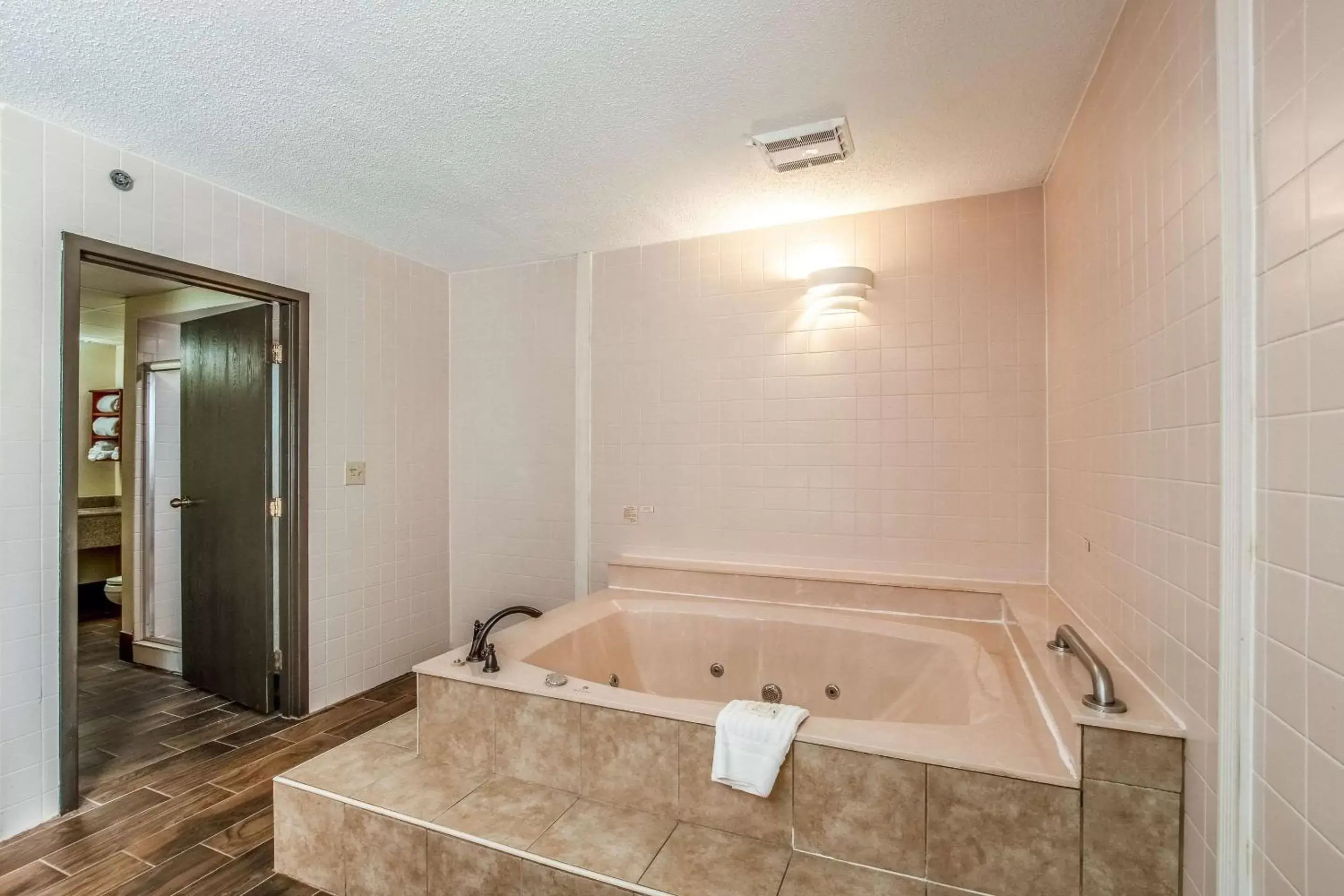 Photo of the whole room, Bathroom in Quality Inn & Suites