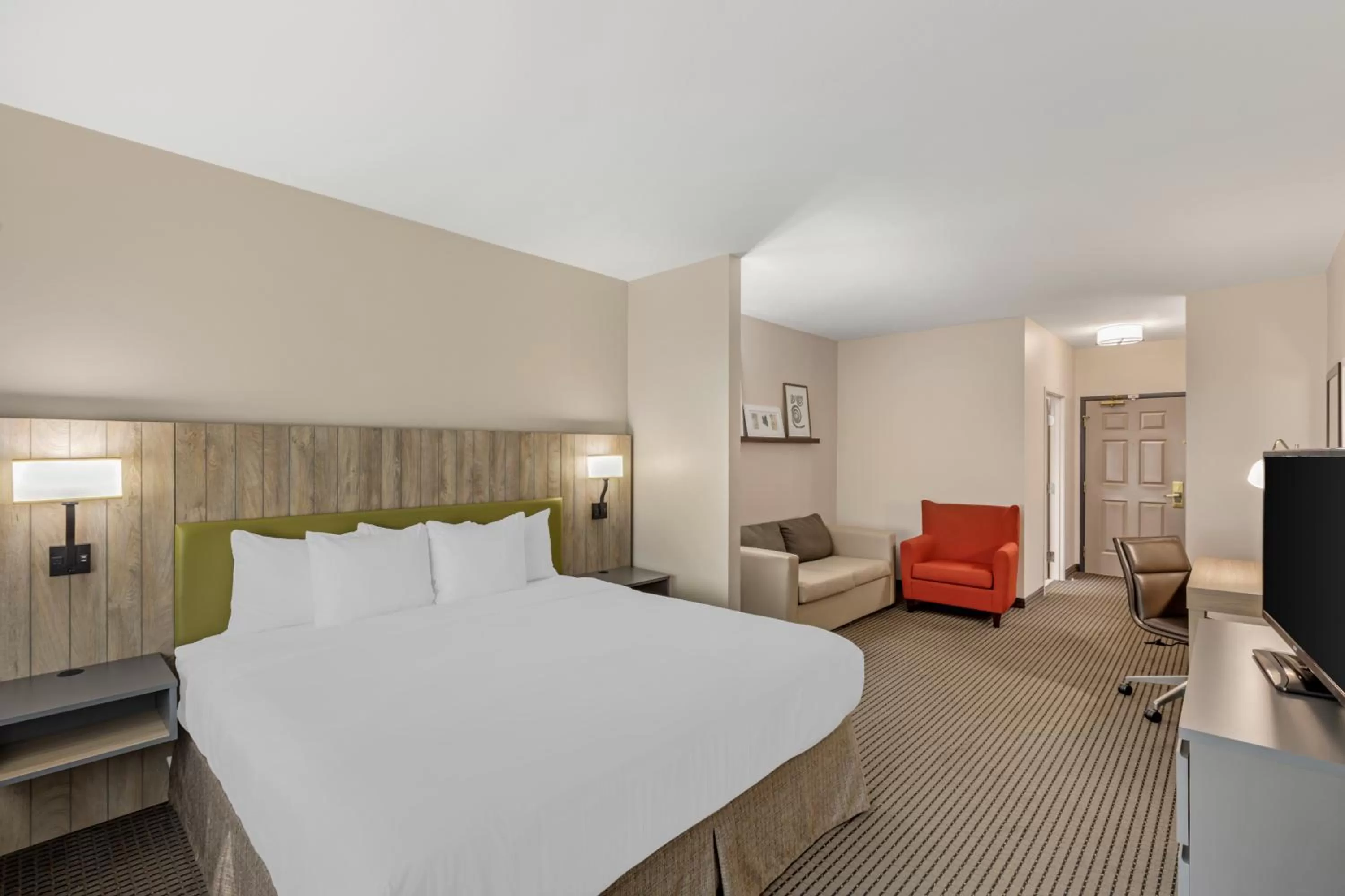 Photo of the whole room, Bed in Country Inn & Suites by Radisson, Elk Grove Village-Itasca