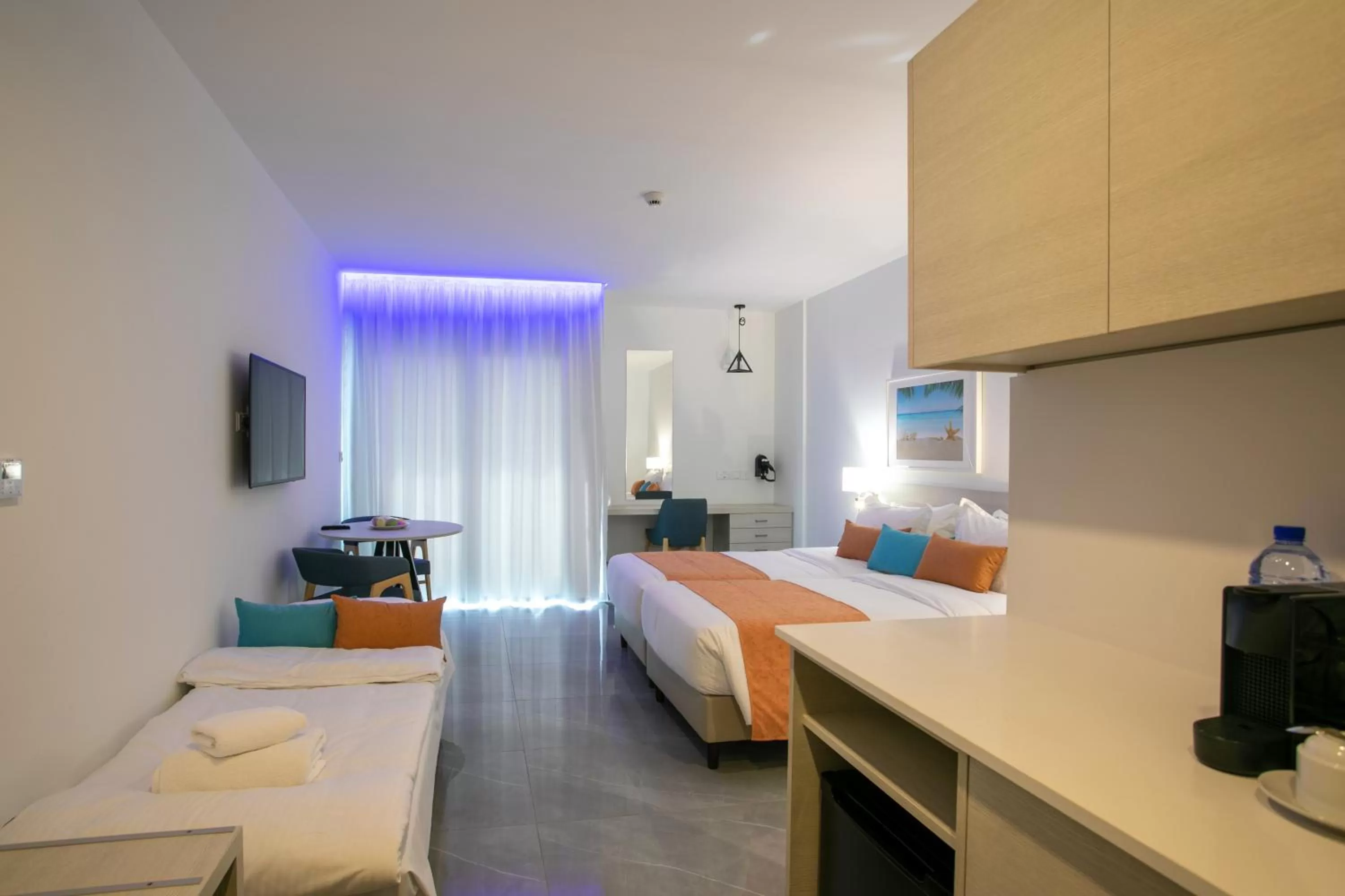 Bed in Best Western Plus Larco Hotel