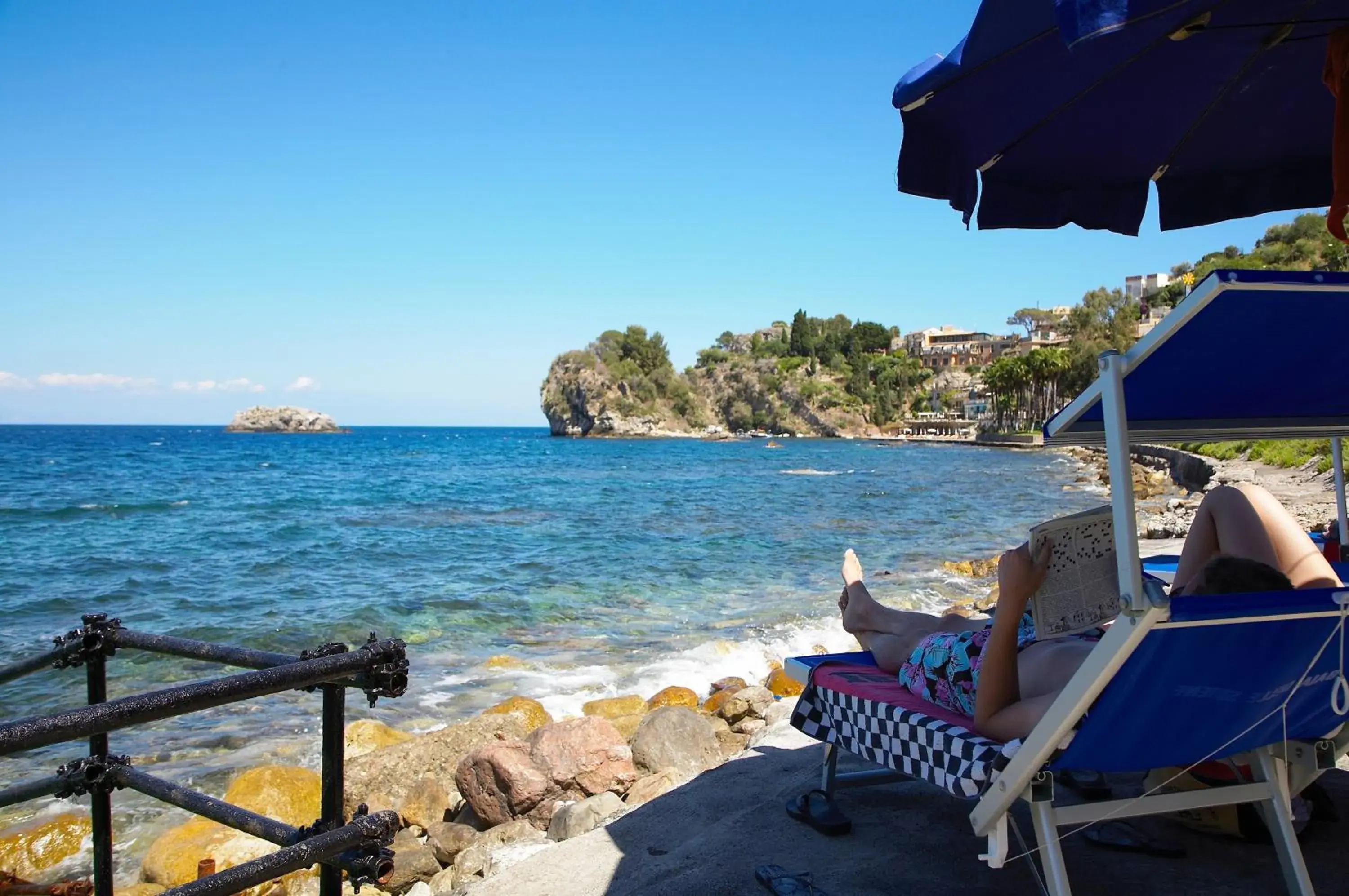 Area and facilities, Beach in Hotel Baia Delle Sirene