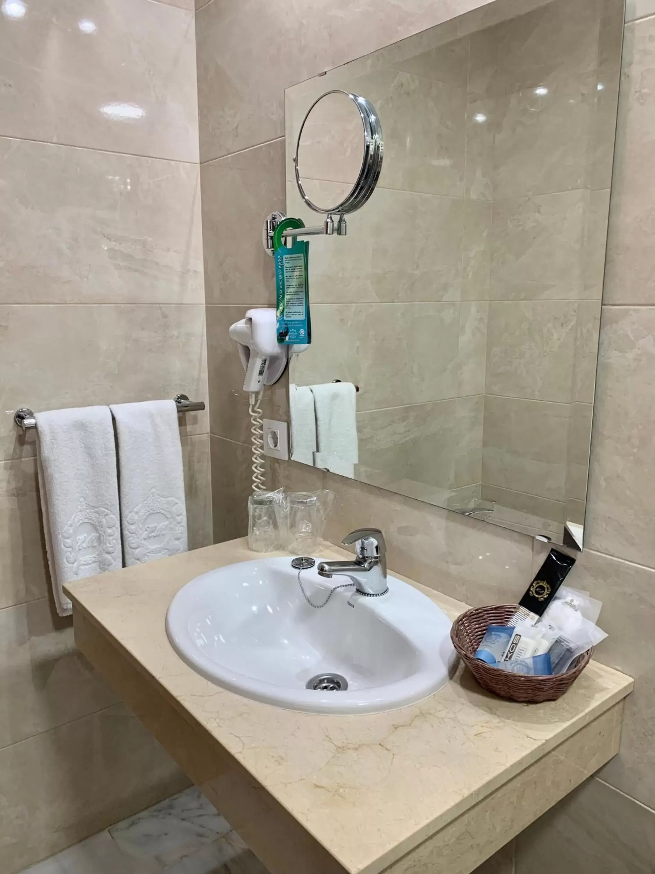 Single Room in Hotel Europa Boutique Sevilla Single Room in Hotel Europa Boutique Sevilla