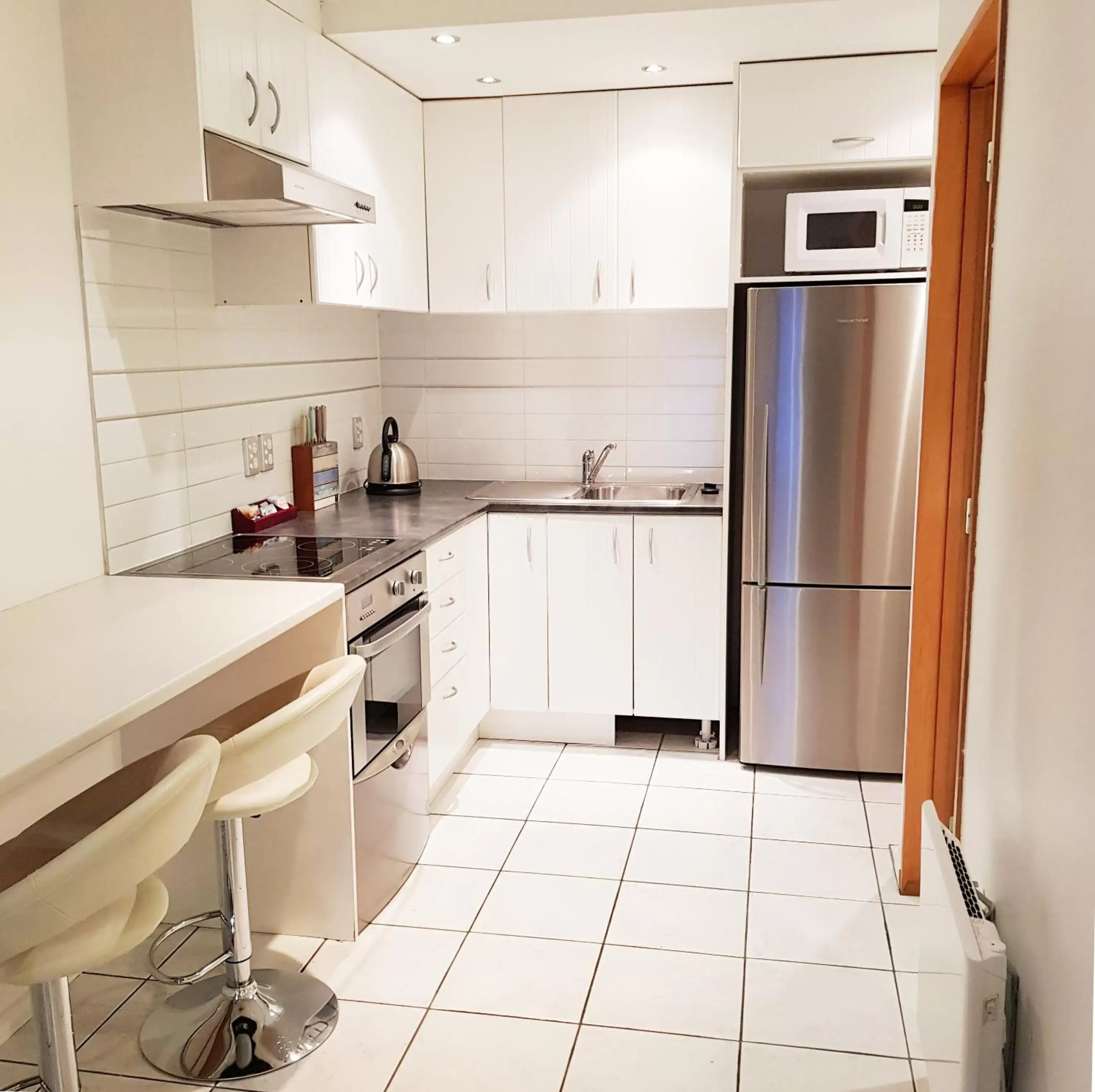 Kitchen or kitchenette, Kitchen/Kitchenette in St James Apartments