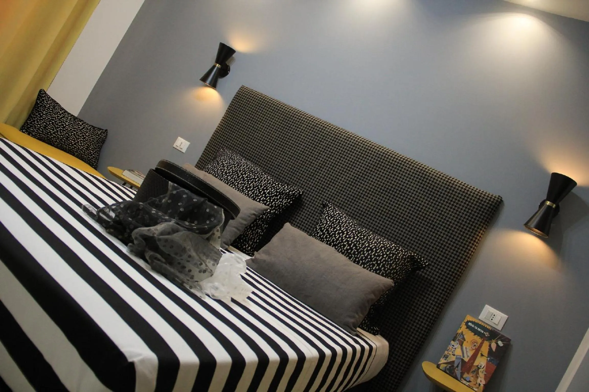 Photo of the whole room, Bed in Hotel Bologna