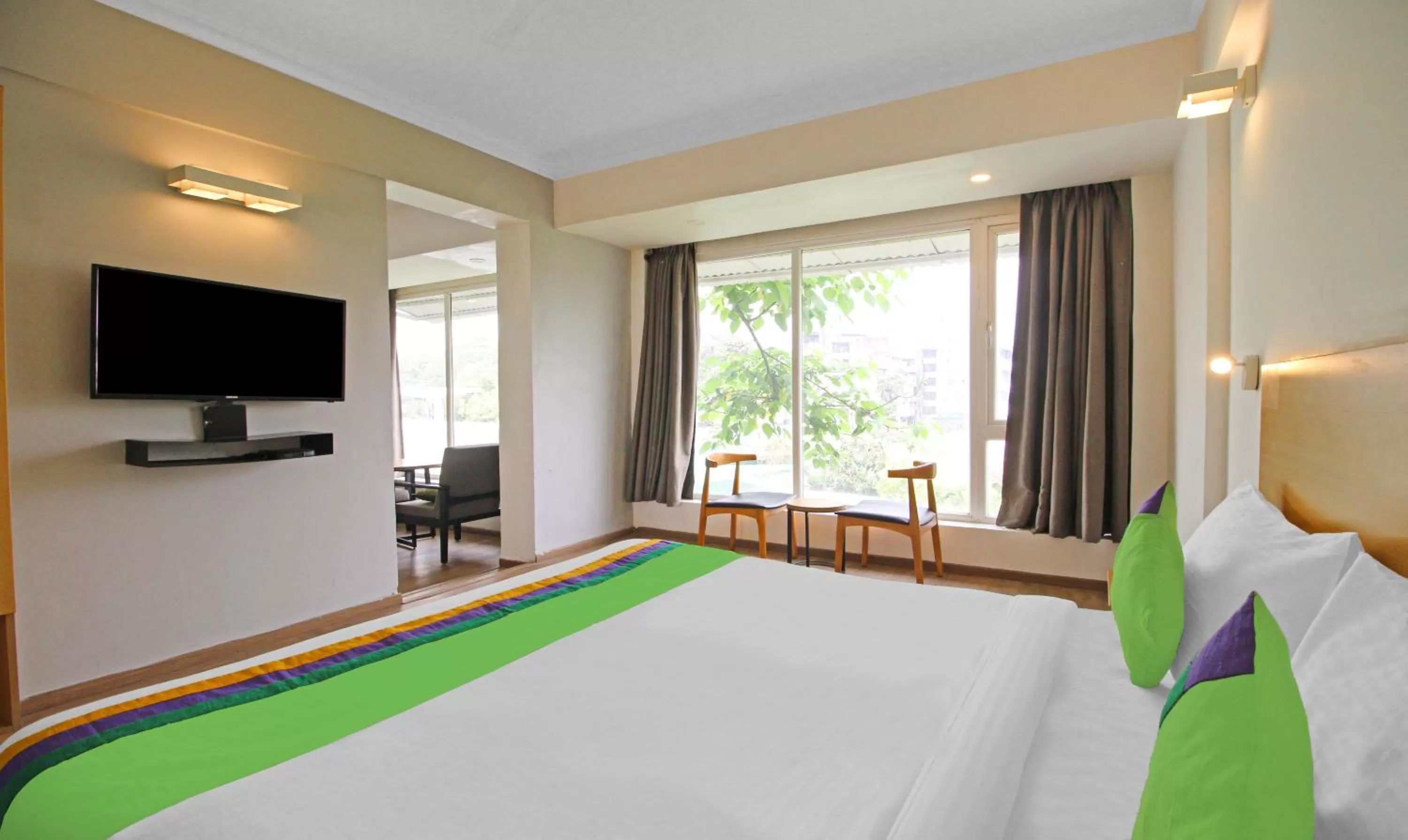 Bedroom, Bed in Treebo Grand Legacy Shahenshah