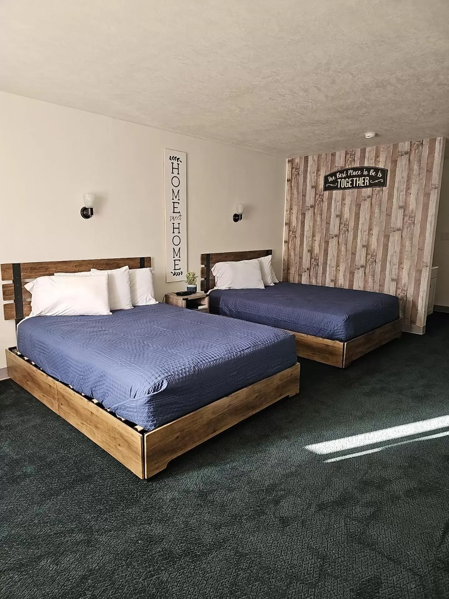 Bedroom, Bed in Jefferson Inn Bedroom, Bed in Jefferson Inn