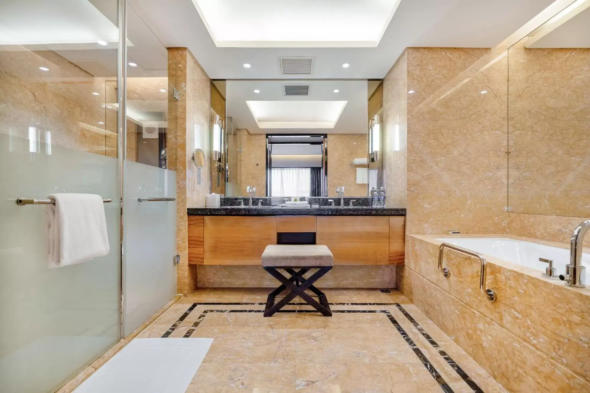 Bathroom in Sheraton Zhongshan Hotel