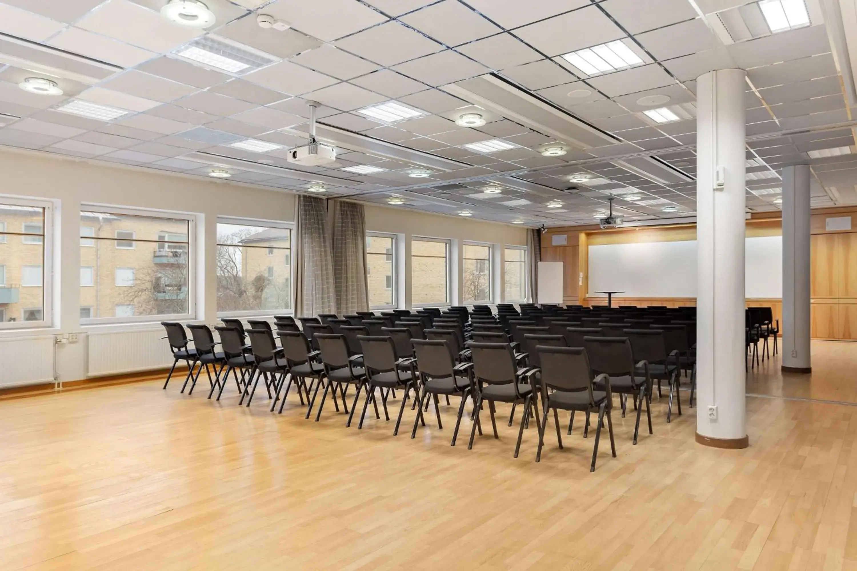 Meeting/conference room in Scandic Skogshöjd