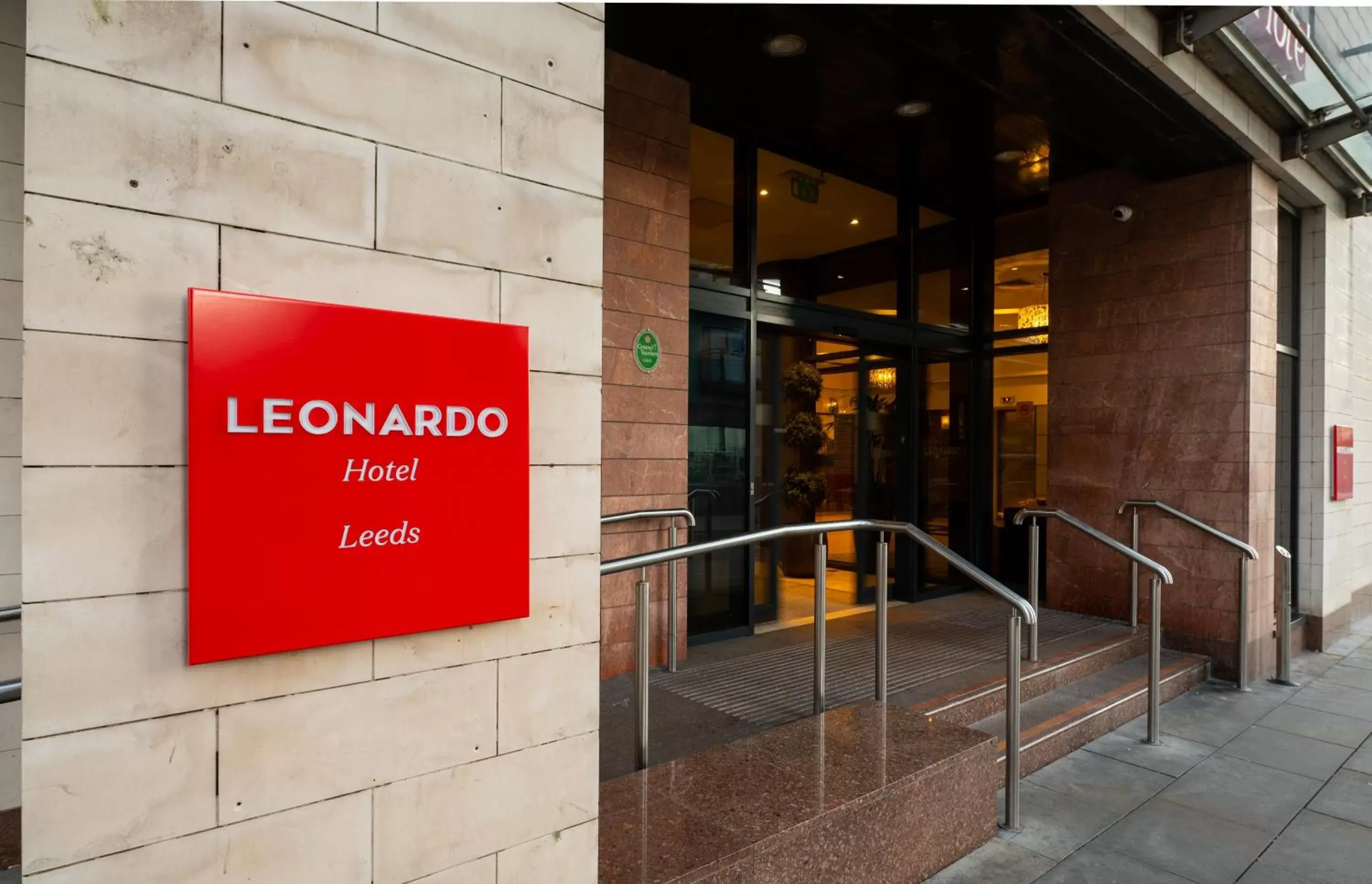 Property building in Leonardo Hotel Leeds - formerly Jurys Inn Leeds