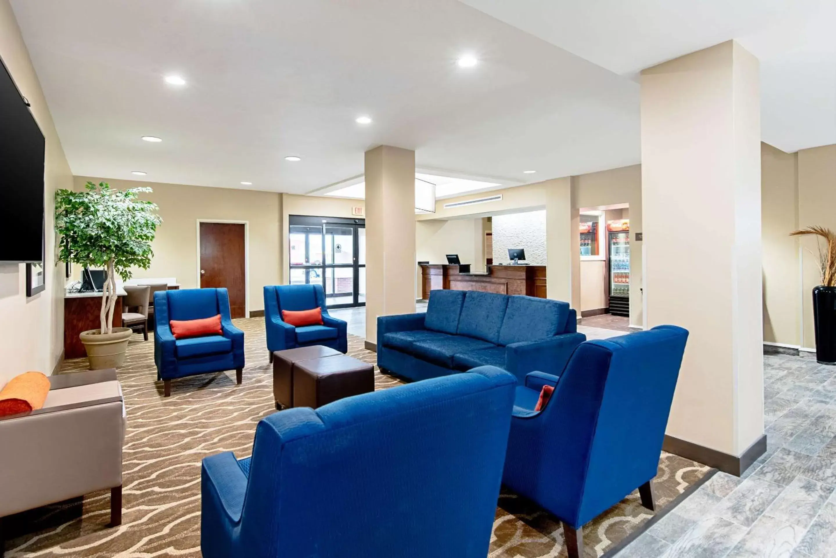Lobby or reception in Comfort Inn & Suites Pine Bluff
