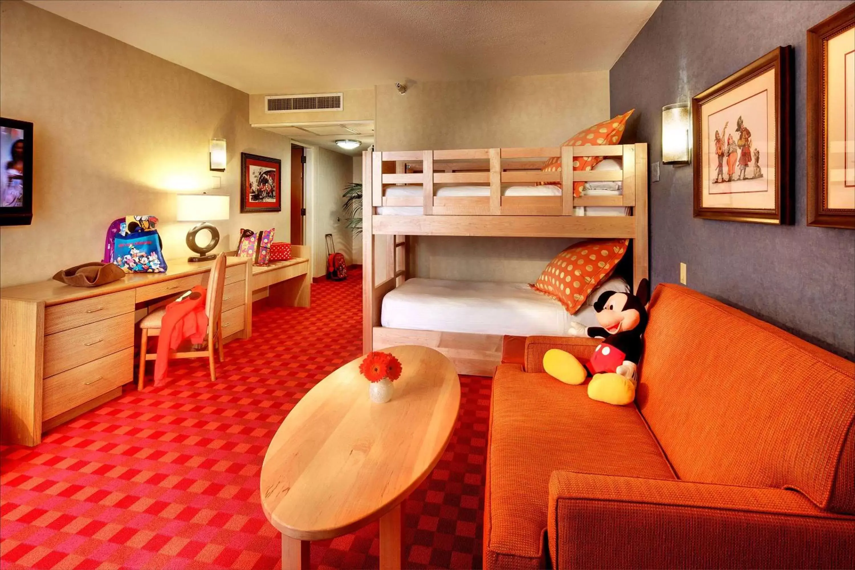 Photo of the whole room in Howard Johnson by Wyndham Anaheim Hotel & Water Playground