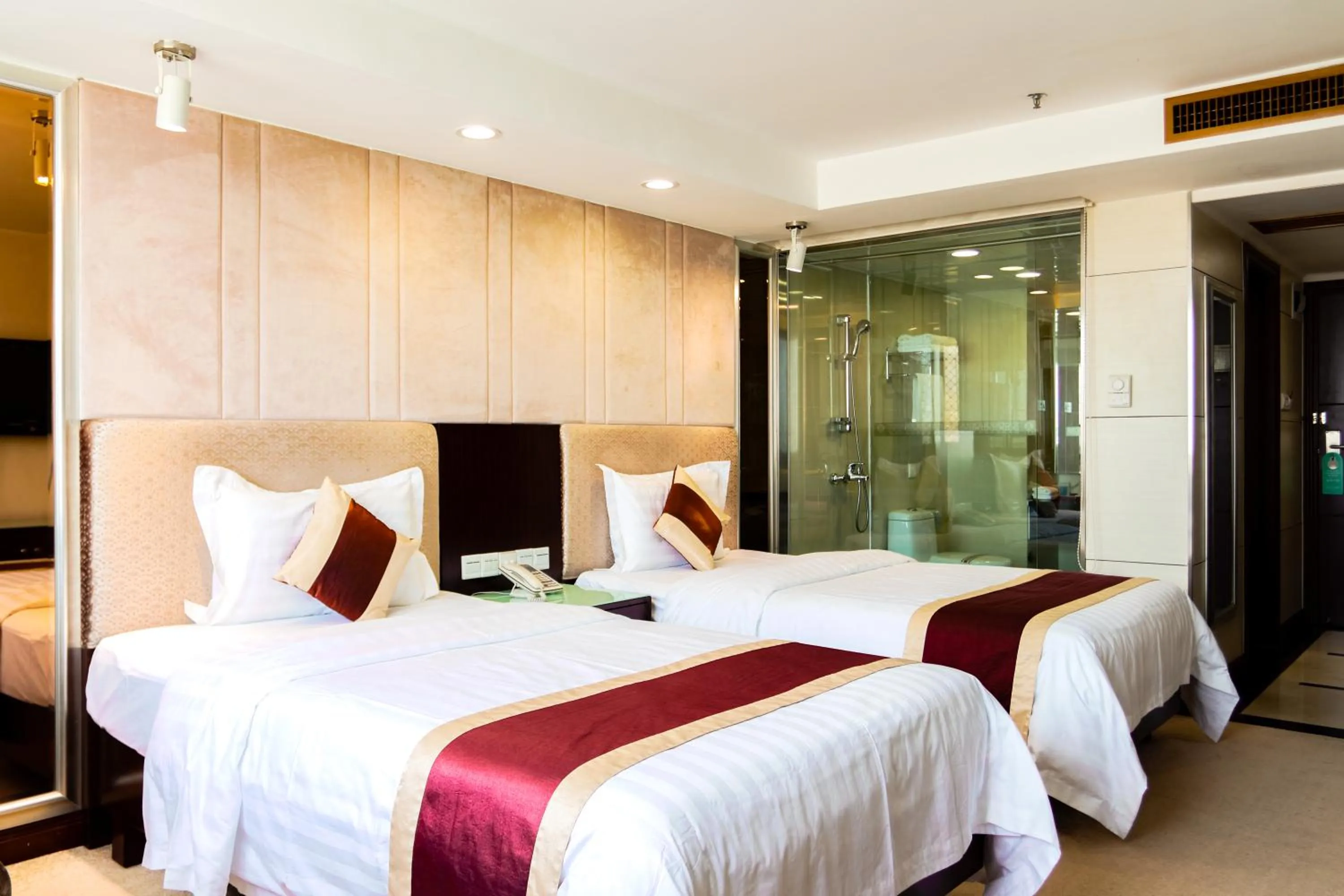 Photo of the whole room in New World Hotel