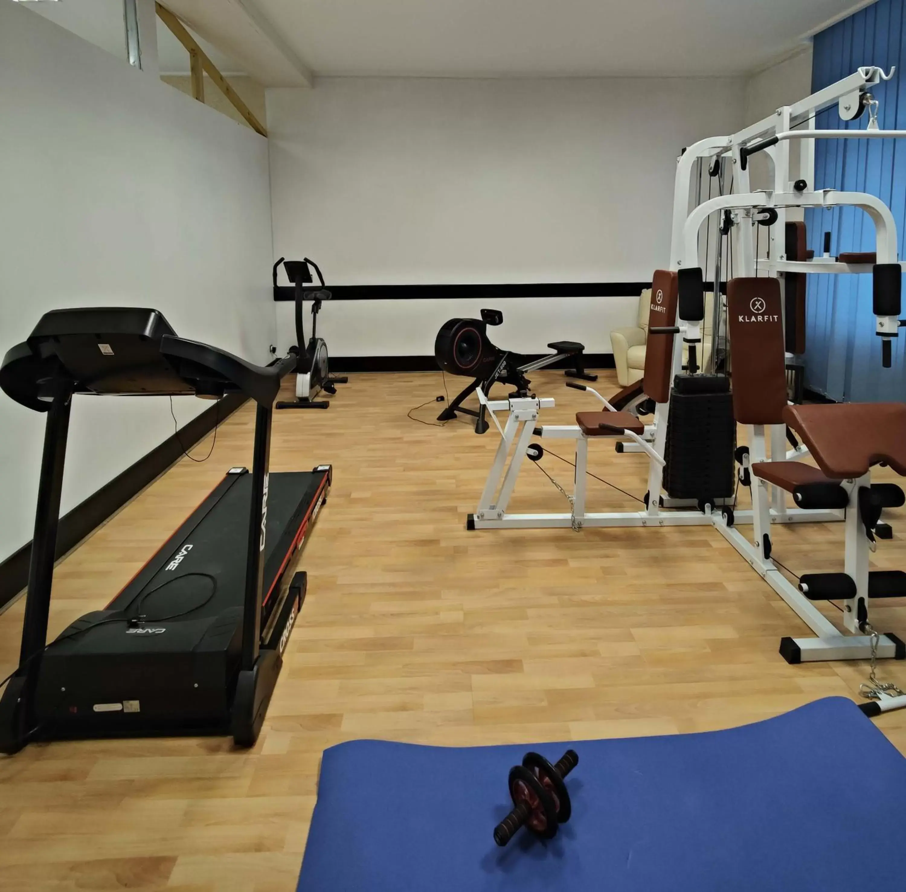 Fitness centre/facilities, Fitness Center/Facilities in Hôtel Terminus - Pizzeria Pizz'a gogo - salle de sport - face à la gare