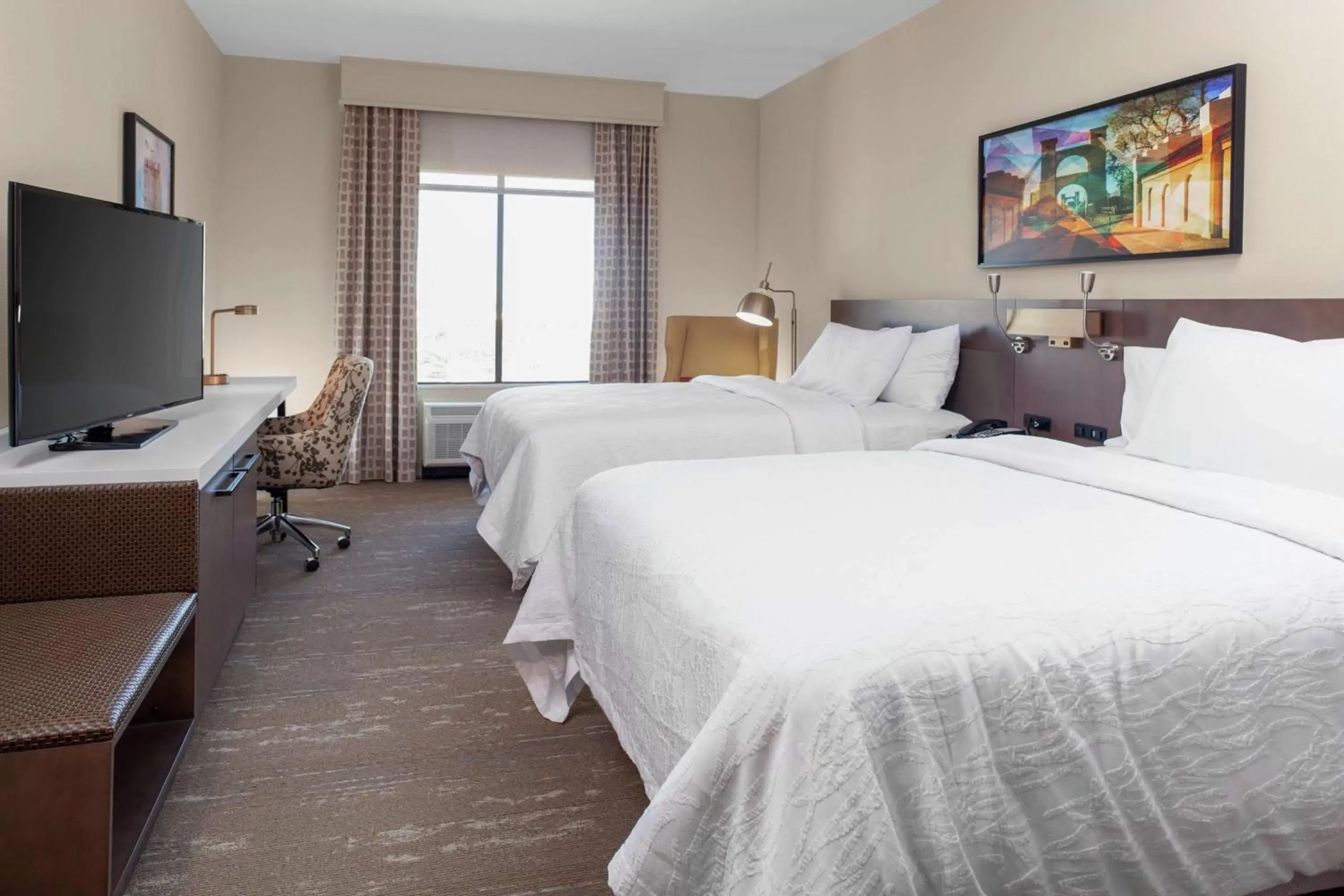Bedroom, Bed in Hilton Garden Inn Waco