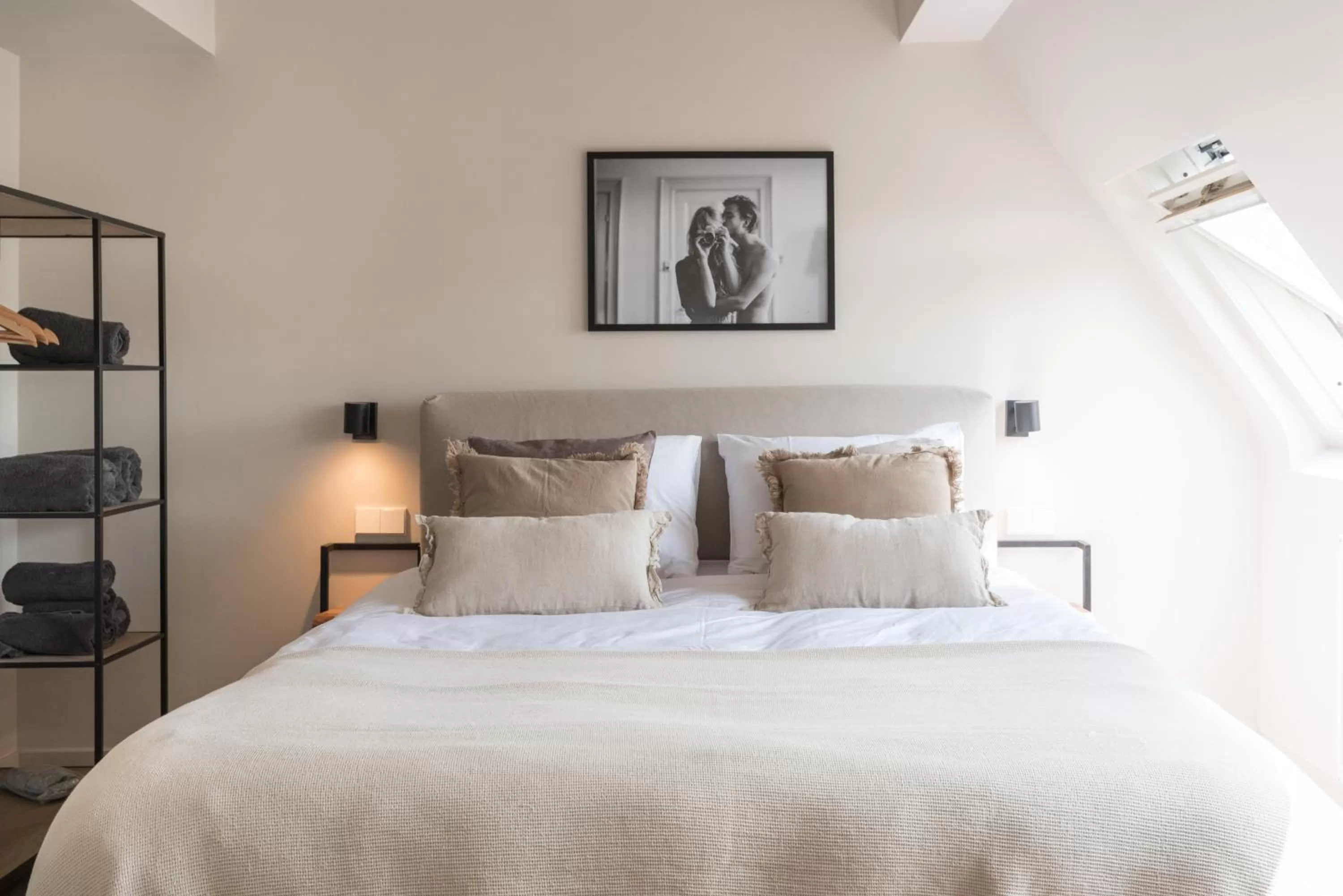 Bed in Empire suites garden view