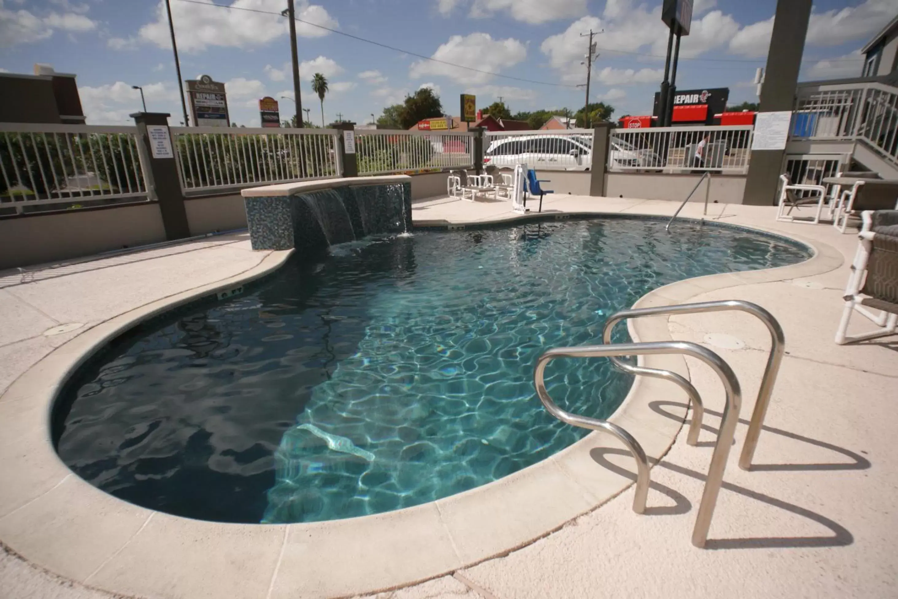 Swimming Pool in Texas Inn McAllen Airport