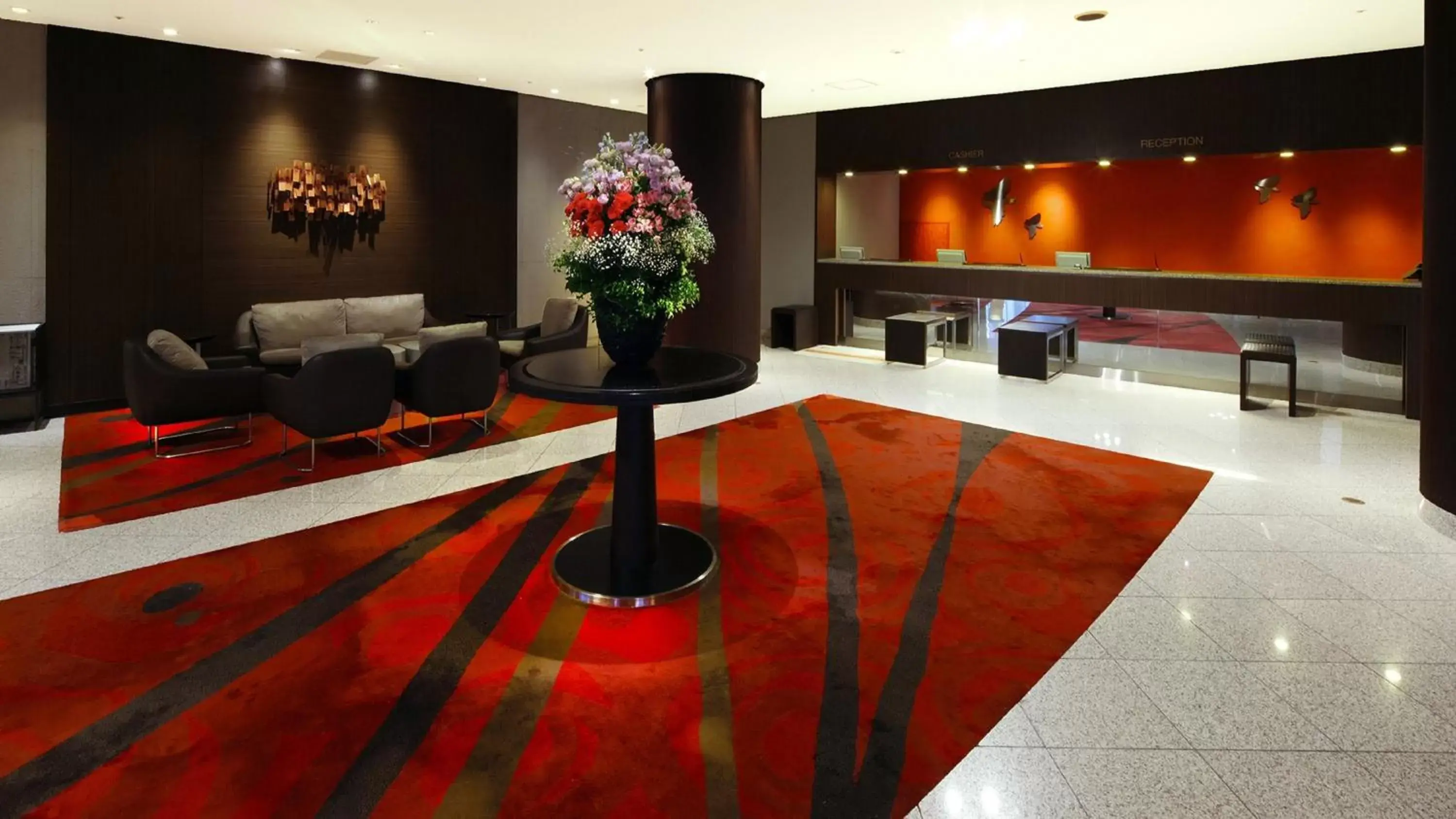 Lobby or reception in ANA Crowne Plaza Niigata, an IHG Hotel