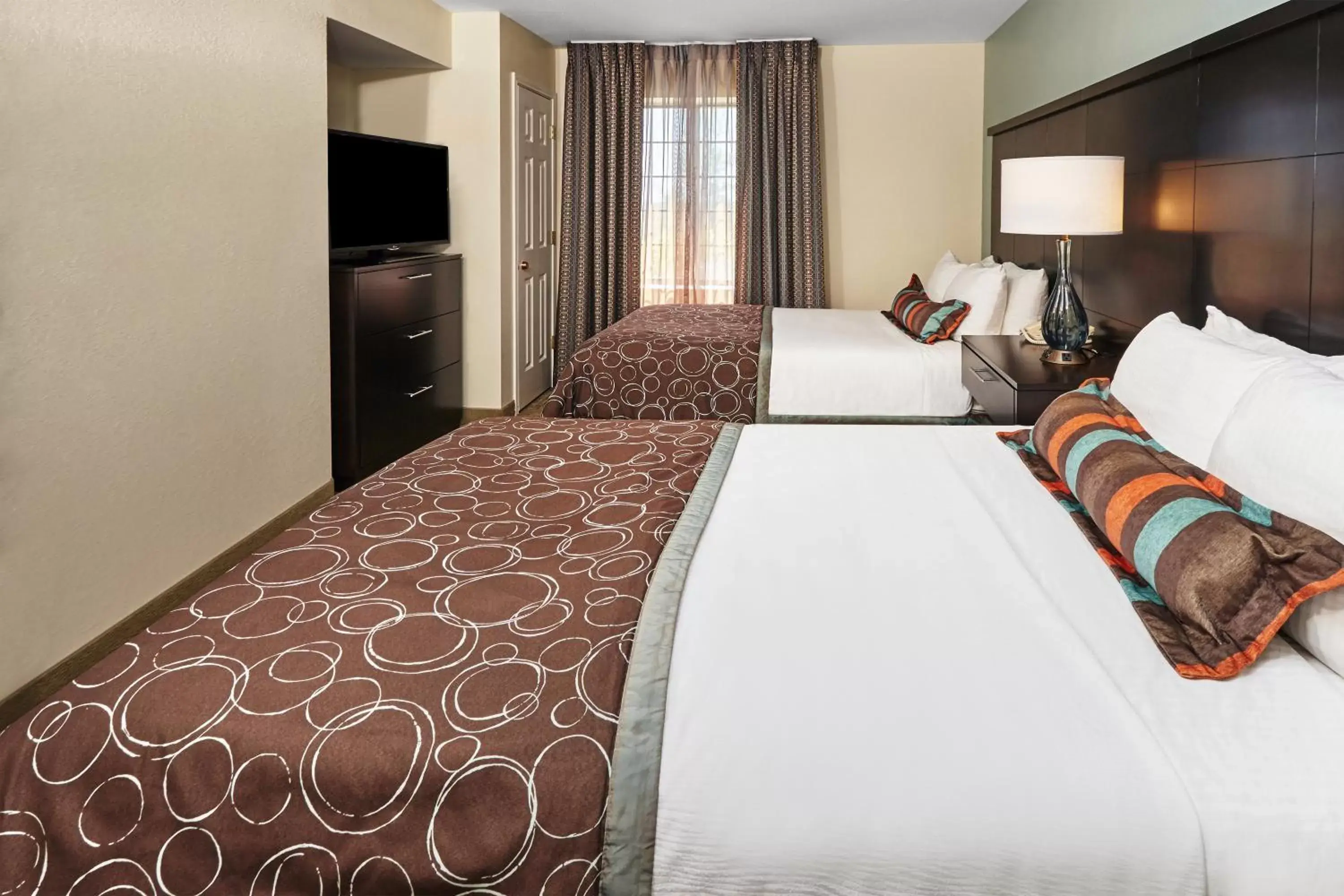 Bedroom, Bed in Staybridge Suites Glenview by IHG Bedroom, Bed in Staybridge Suites Glenview by IHG