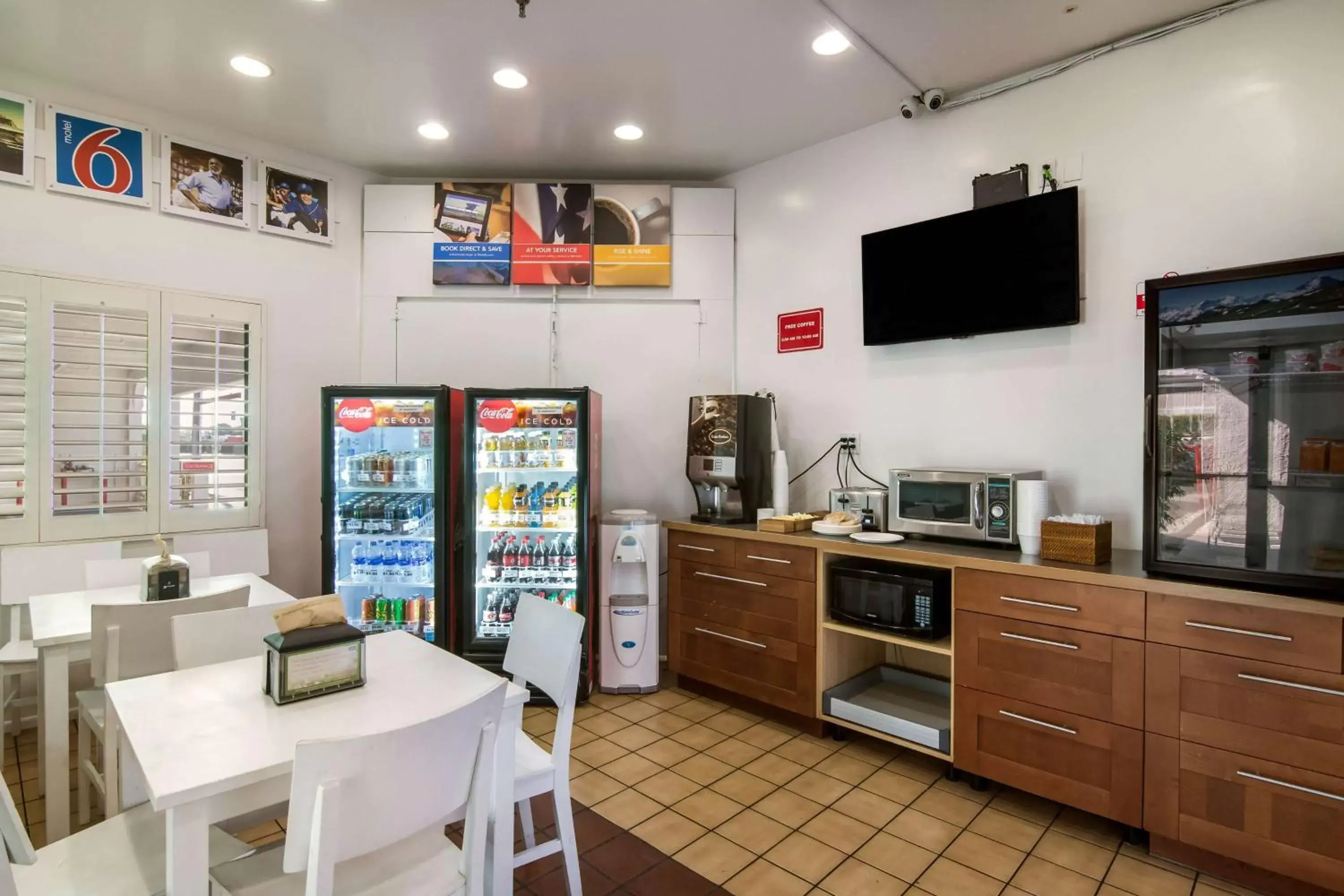 Restaurant/places to eat in Motel 6 Monterey Park
