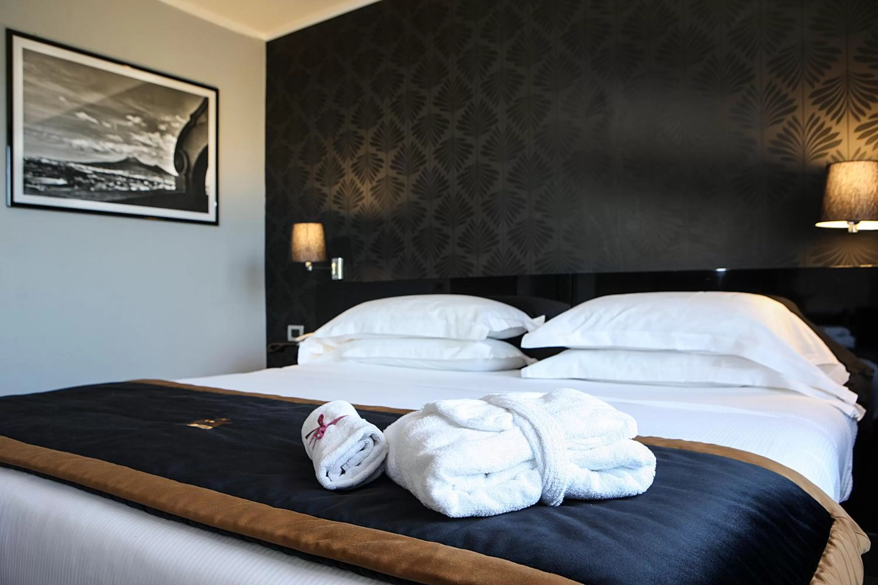 Bedroom, Bed in Best Western JFK Hotel