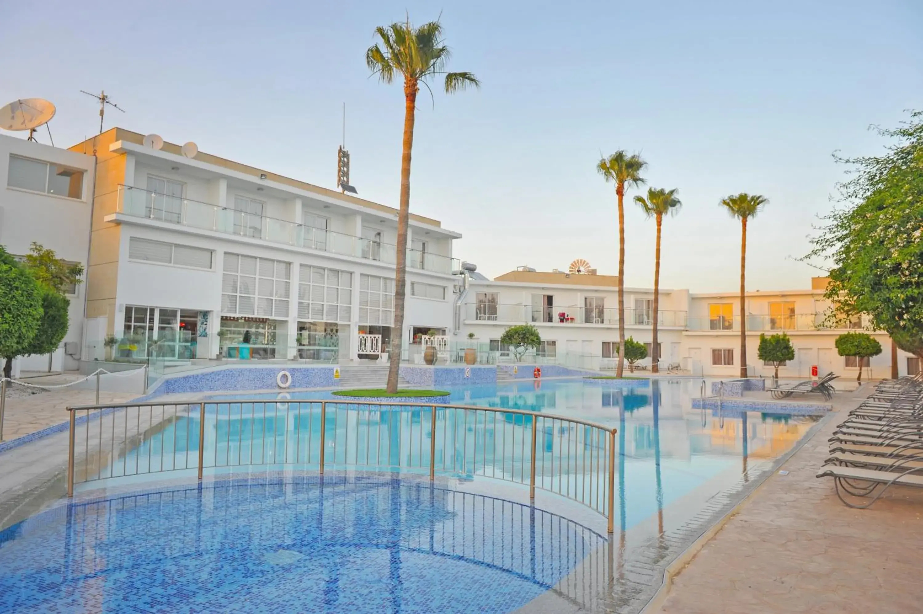 Property building, Swimming Pool in Fedrania Gardens Hotel