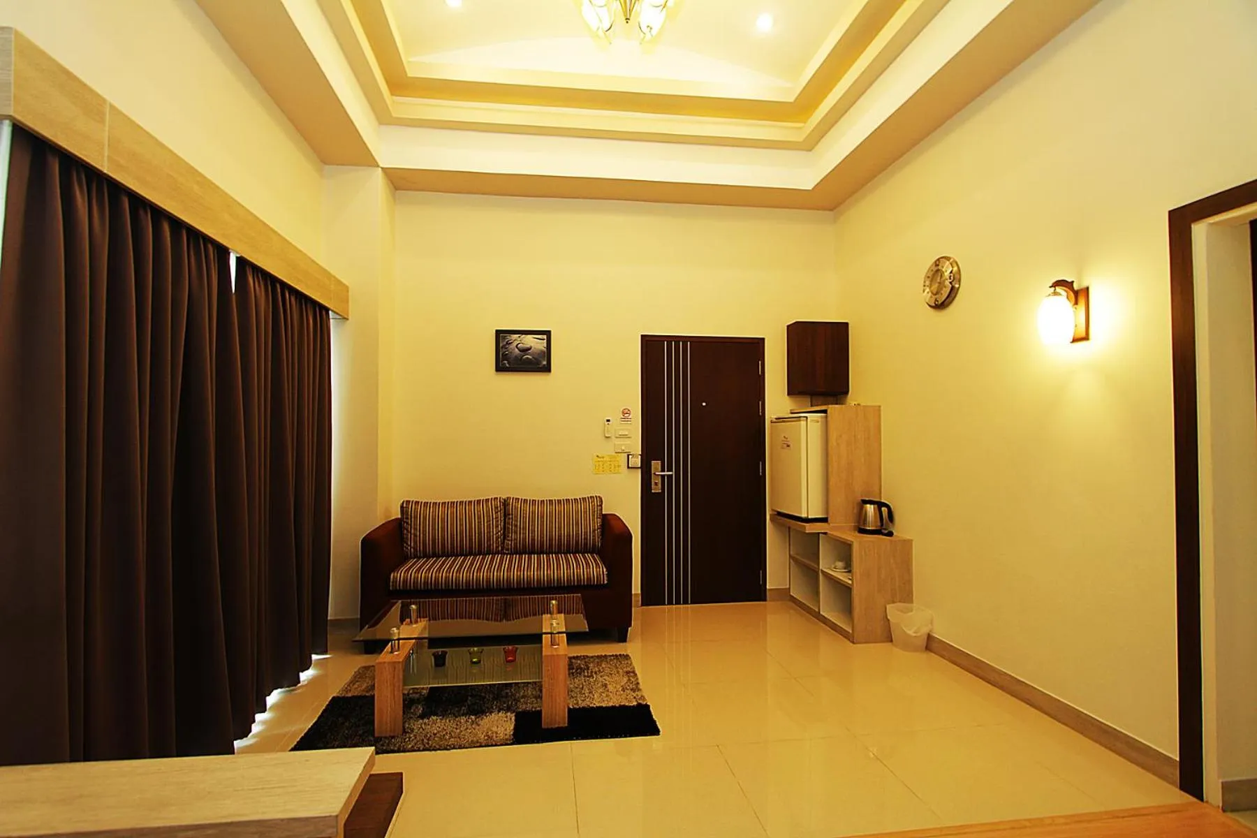 The Contrast i Hotel