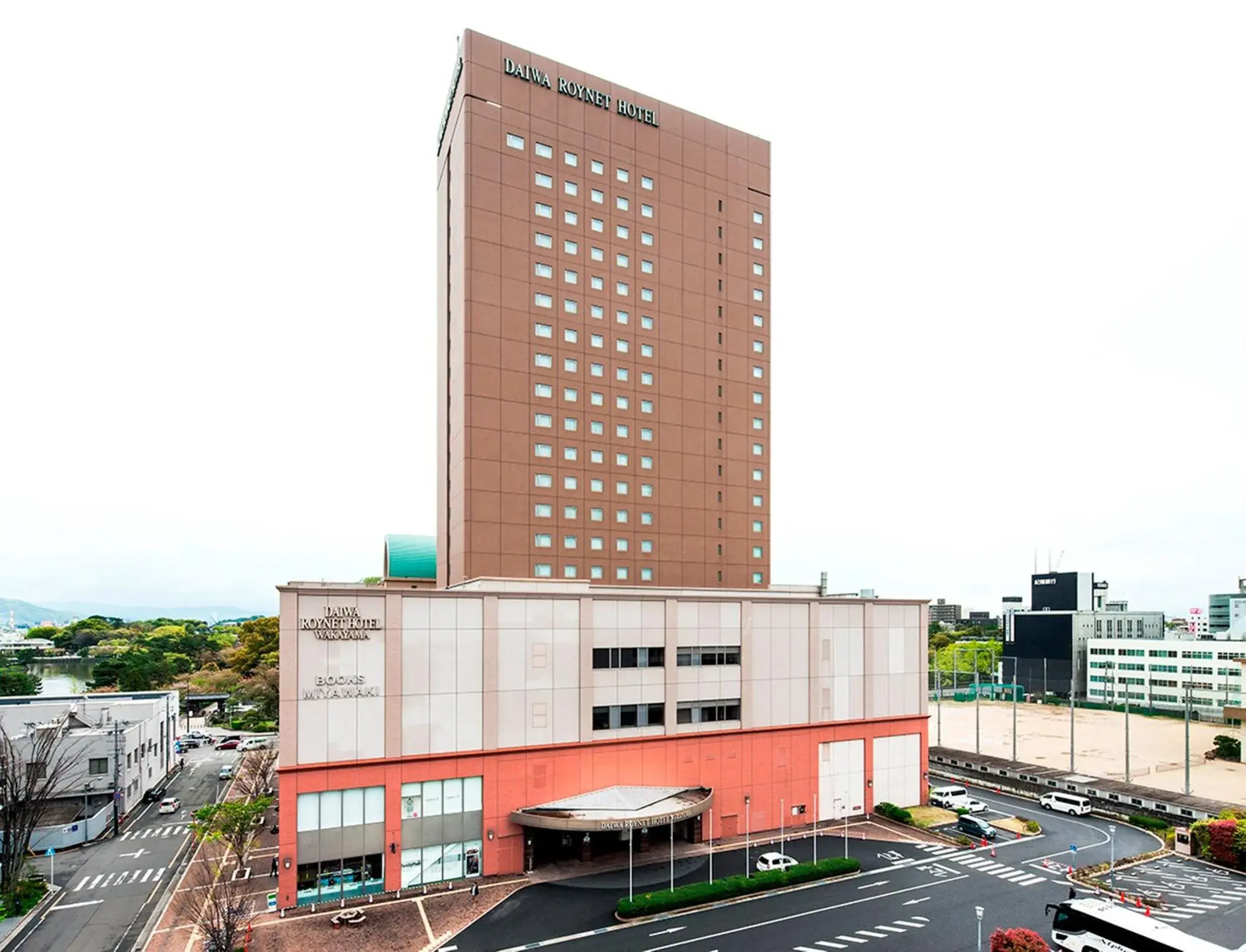 Facade/entrance, Property Building in Daiwa Roynet Hotel Wakayama Castle