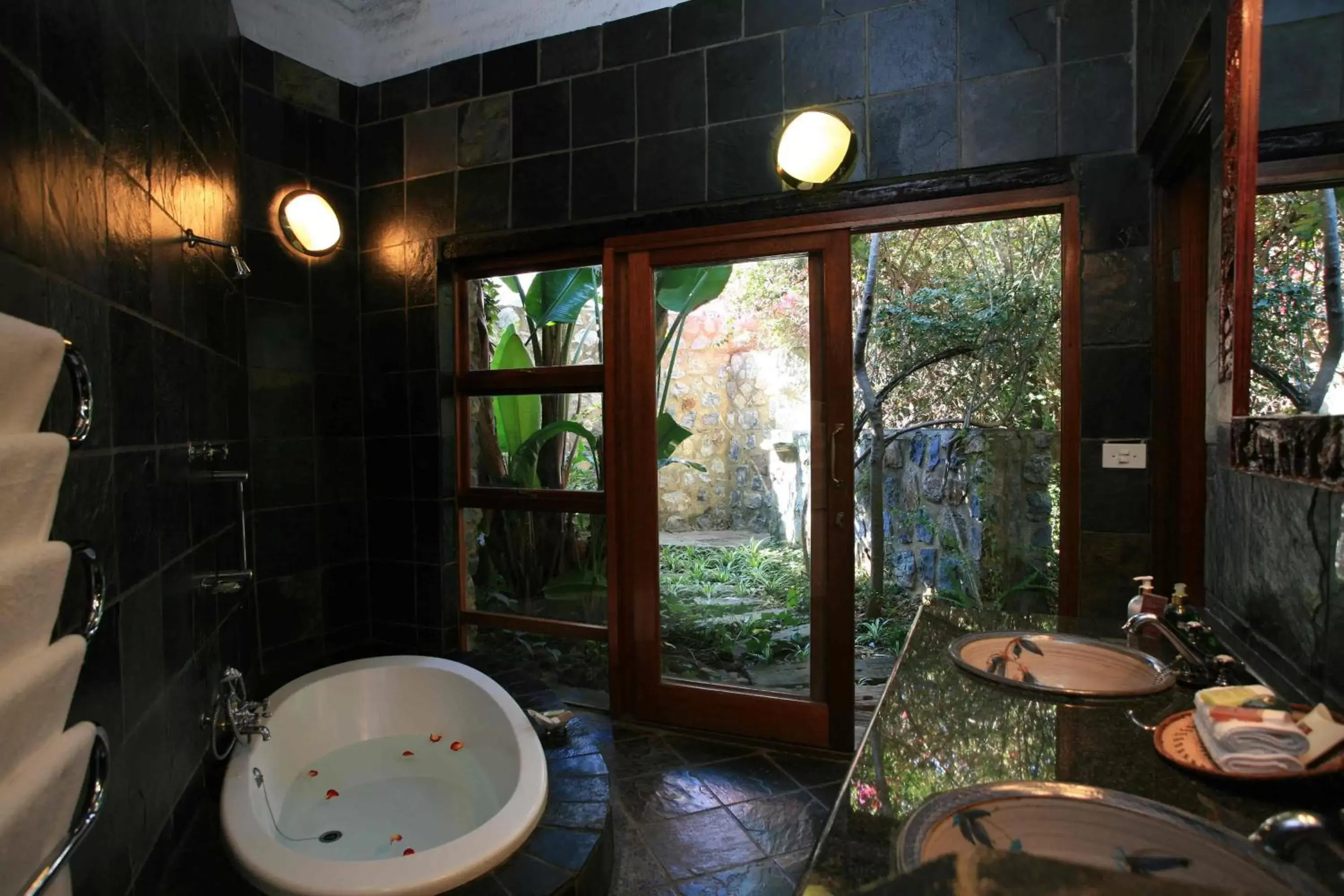 Bathroom in Misty Hills Country Hotel, Conference Centre & Spa