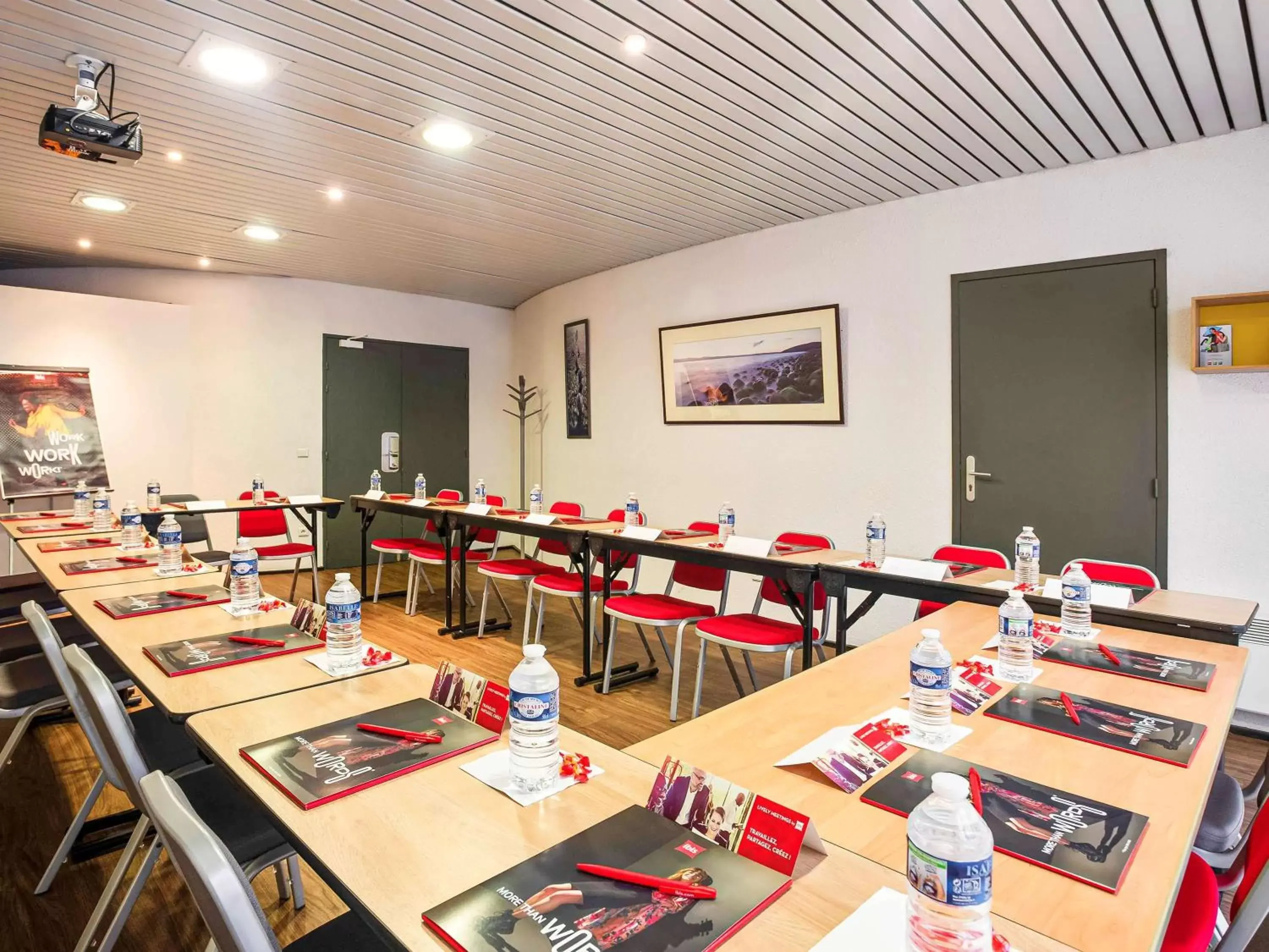 On site, Restaurant/Places to Eat in ibis Lorient Centre Gare