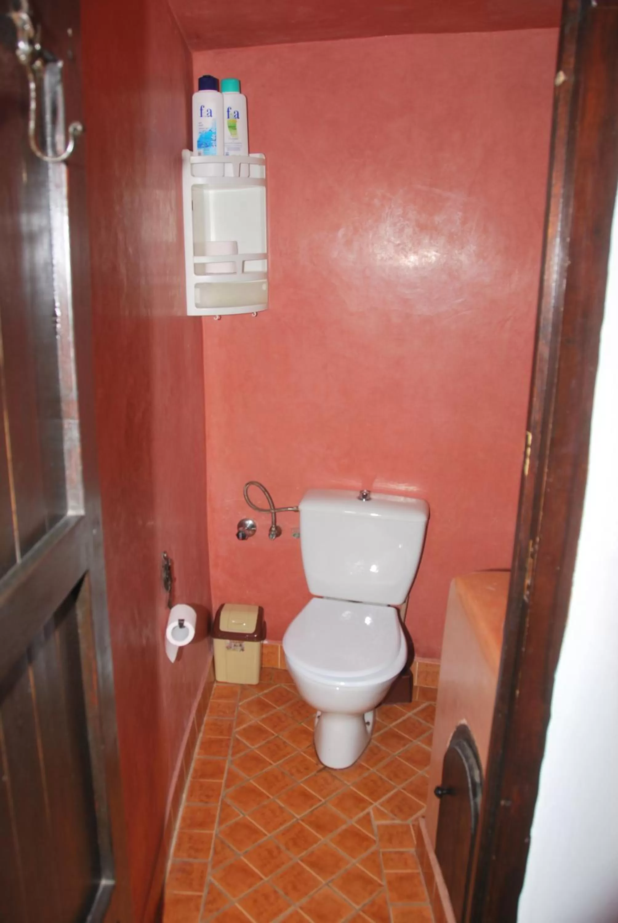 Toilet in Dar Zman