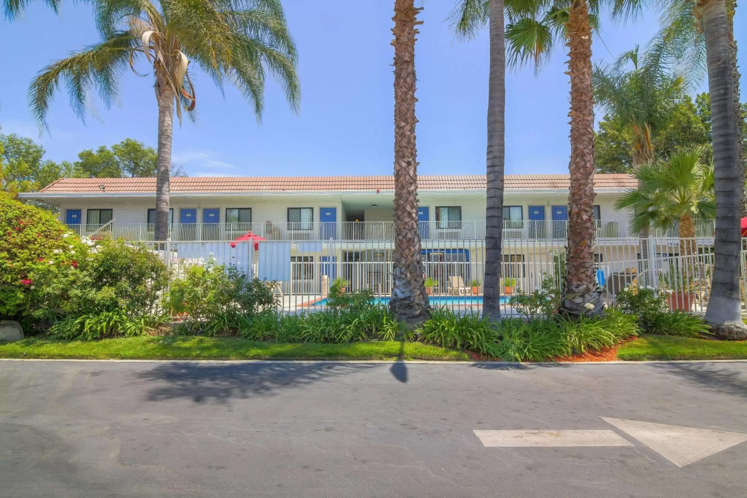 Property building in Motel 6-Simi Valley, CA Property building in Motel 6-Simi Valley, CA