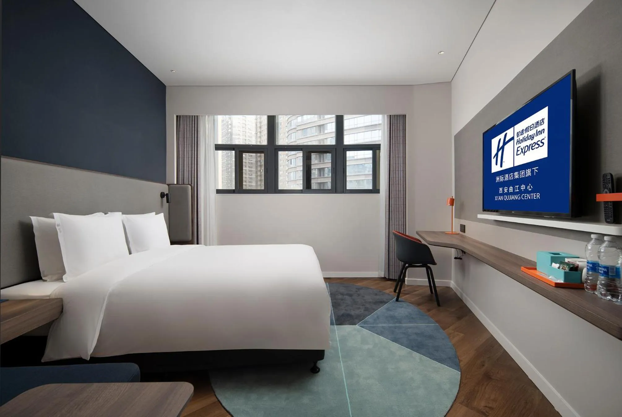 Property building, Bed in Holiday Inn Express Xi'an Qujiang Center by IHG