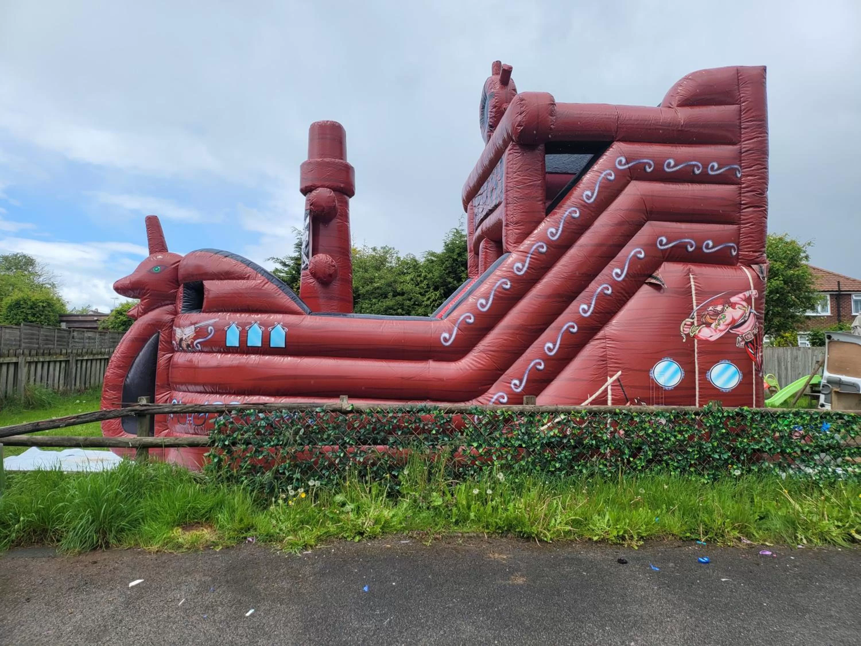 the jackdaw pub SELF CATERING STATIC CARAVAN free breakfast supplied