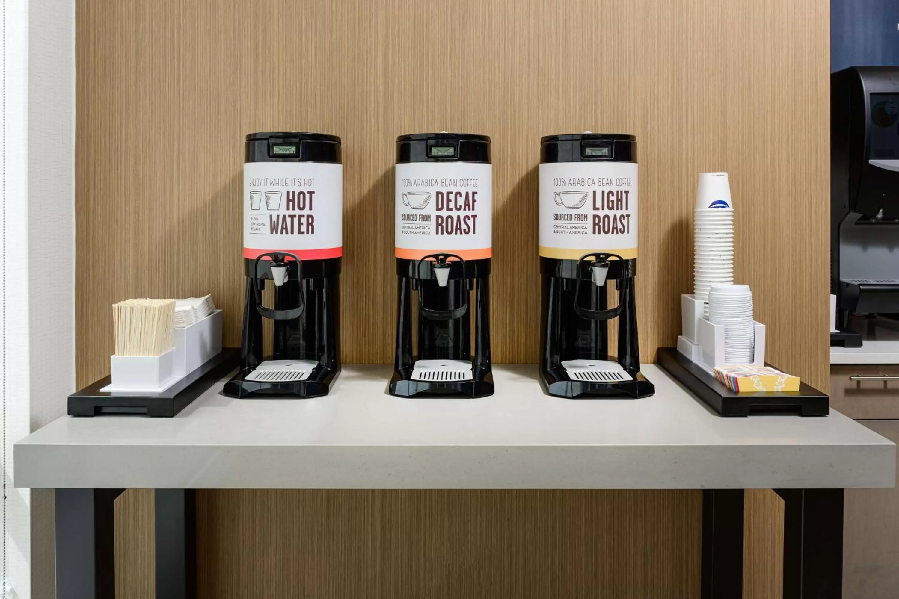 Dining area in Hampton Inn by Hilton Ashland City, Tn