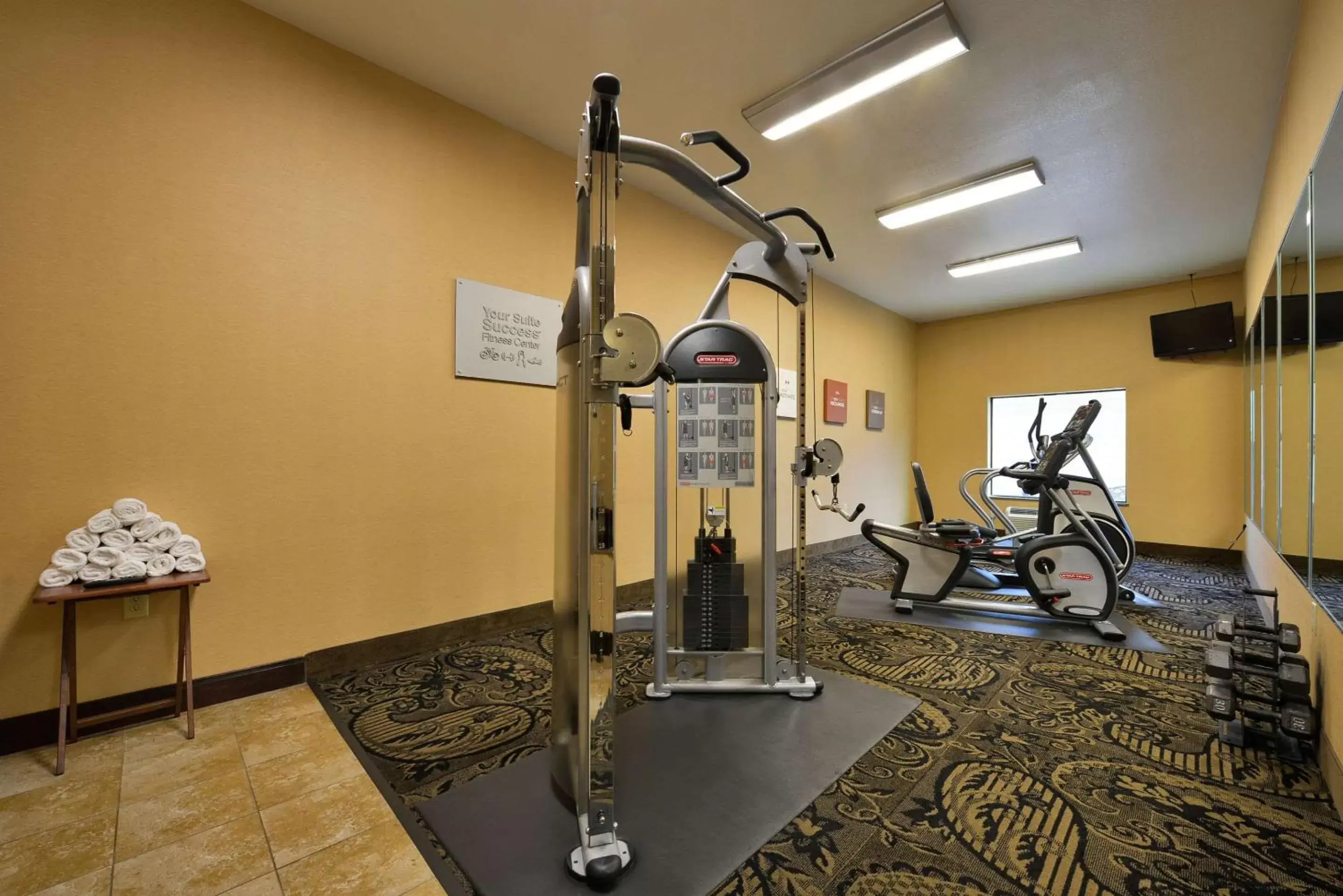 Fitness centre/facilities, Fitness Center/Facilities in Comfort Suites Bay City