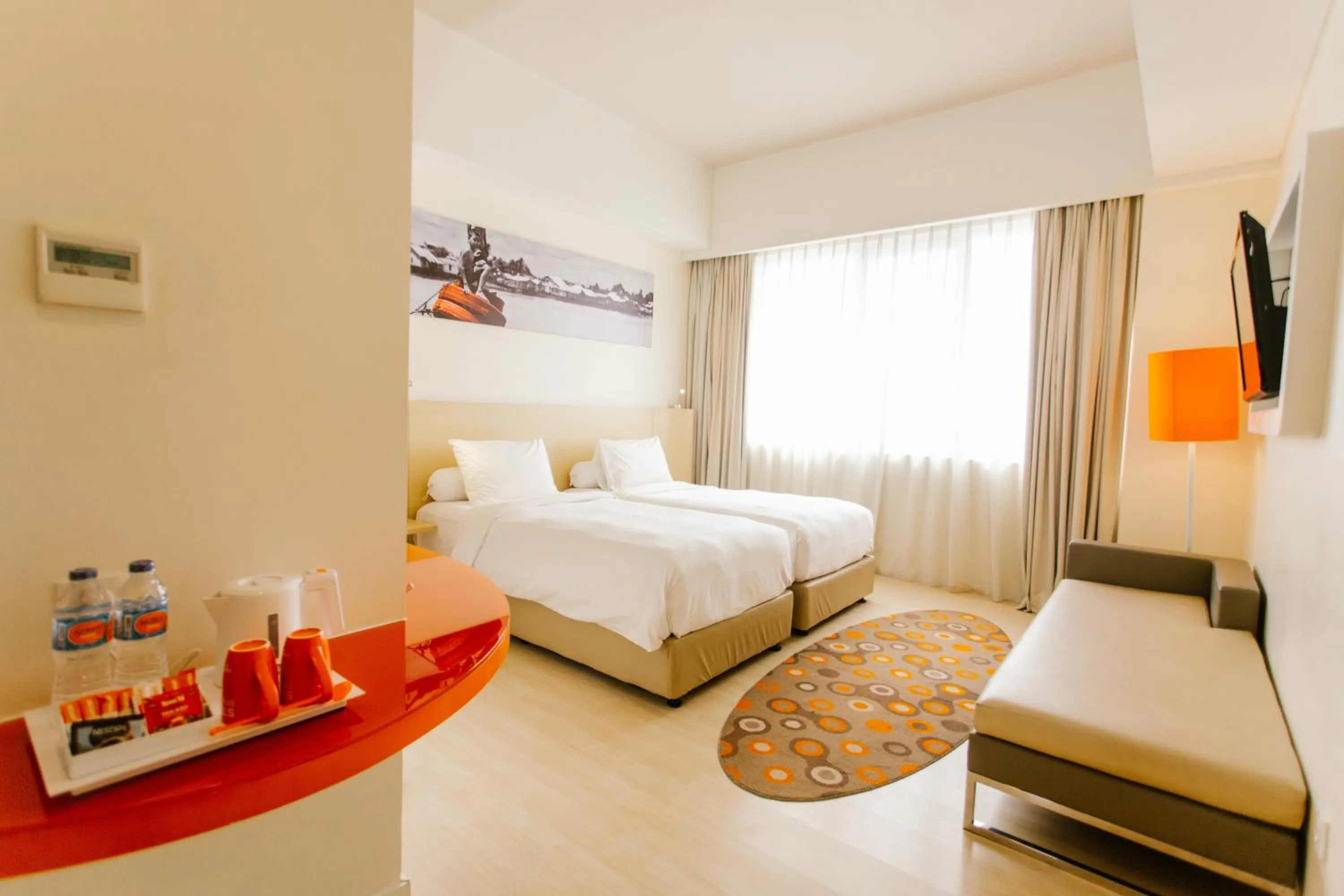 Bedroom, Bed in HARRIS Hotel Pontianak