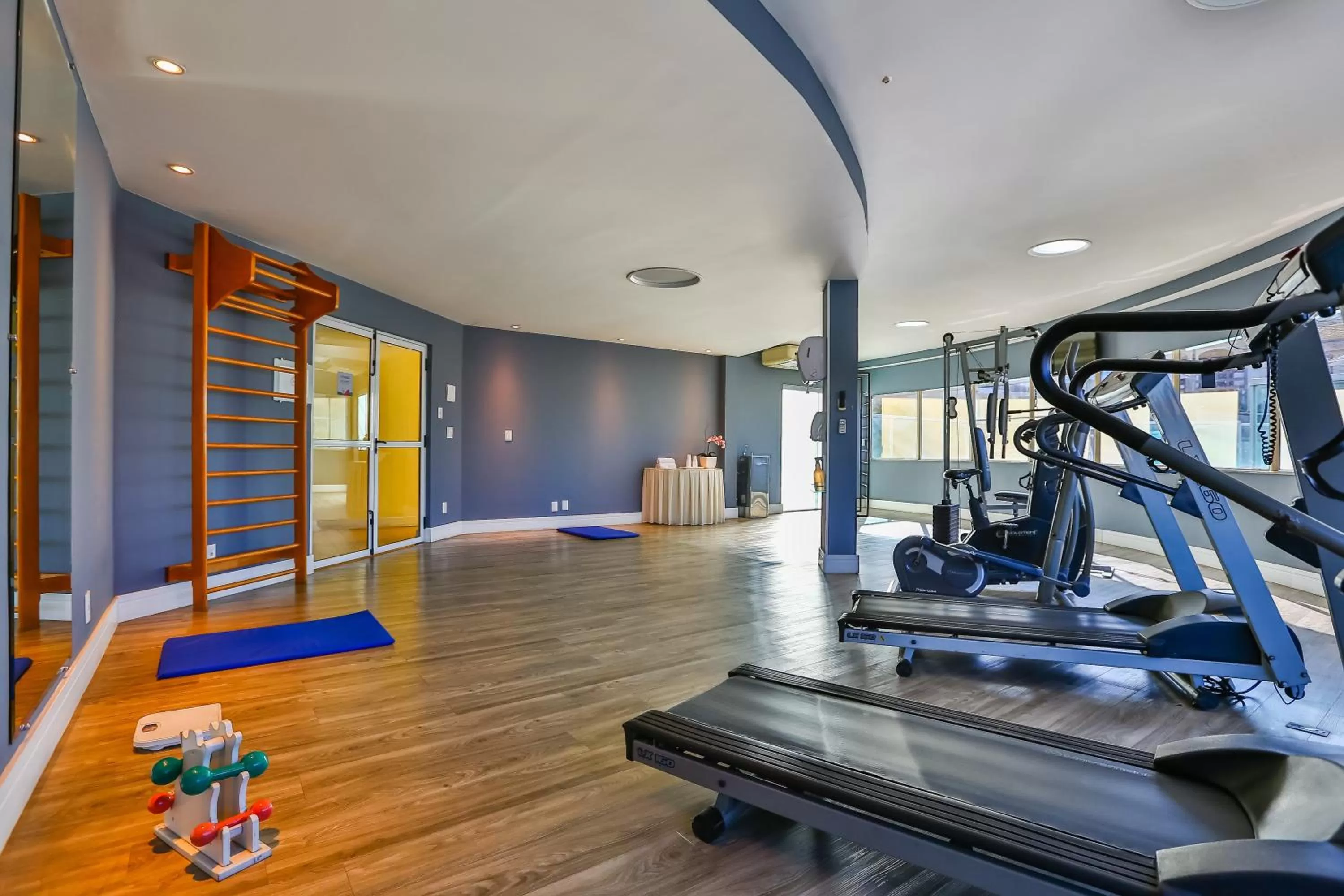 Fitness centre/facilities in Dubai Macaé by Atlântica