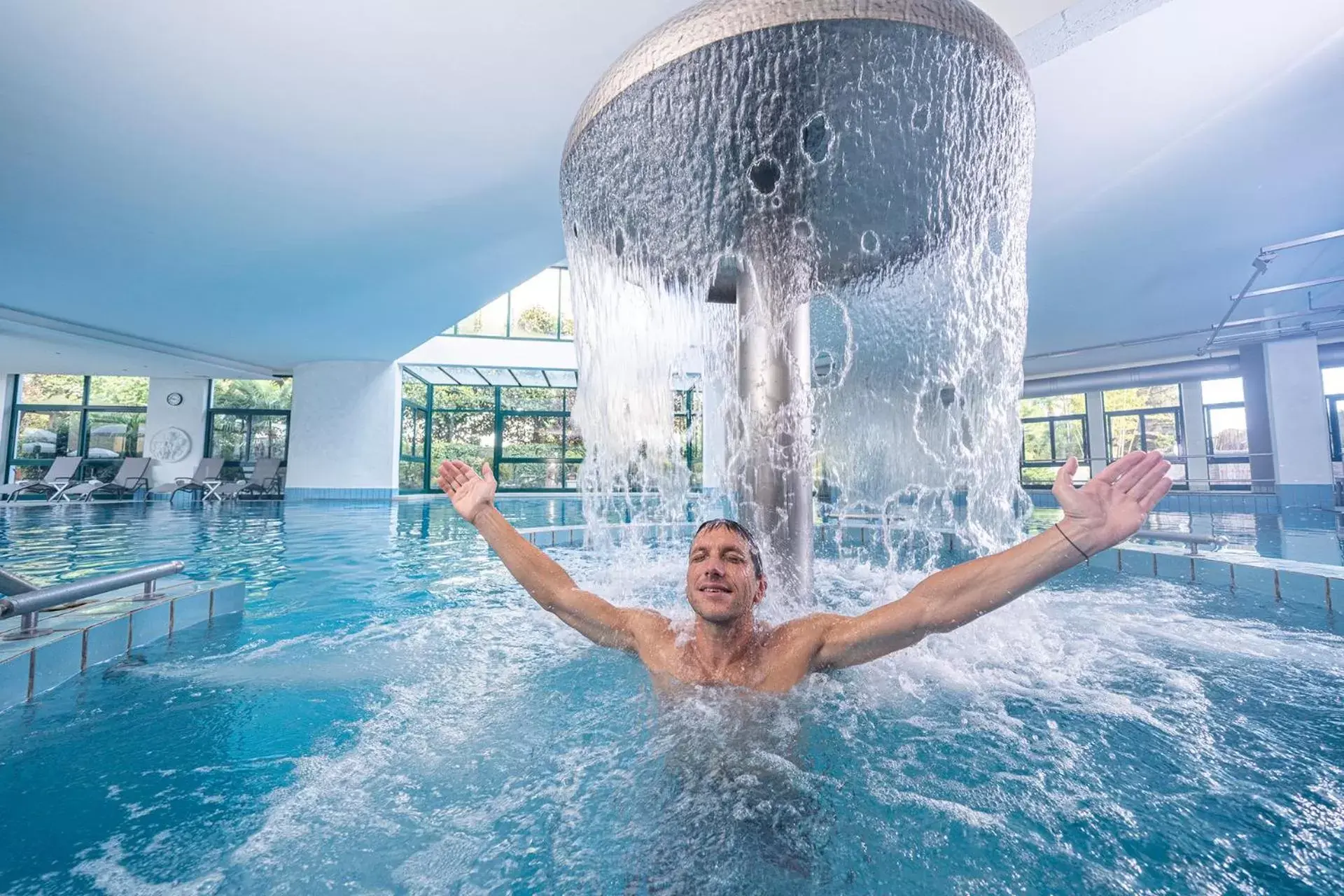 Swimming Pool in Hotel Terme Olympia