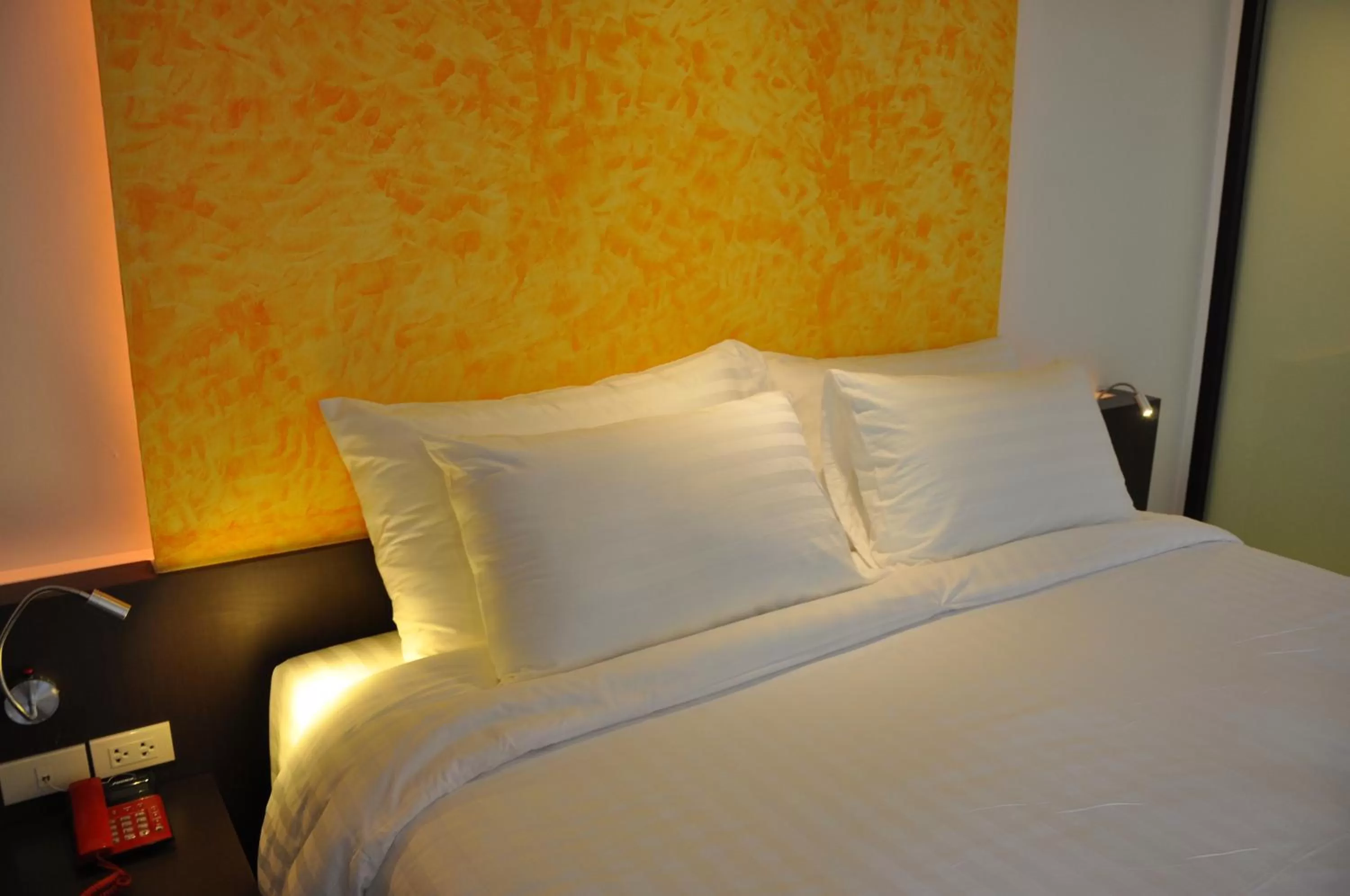 Bed in The Gallery At Koh Chang