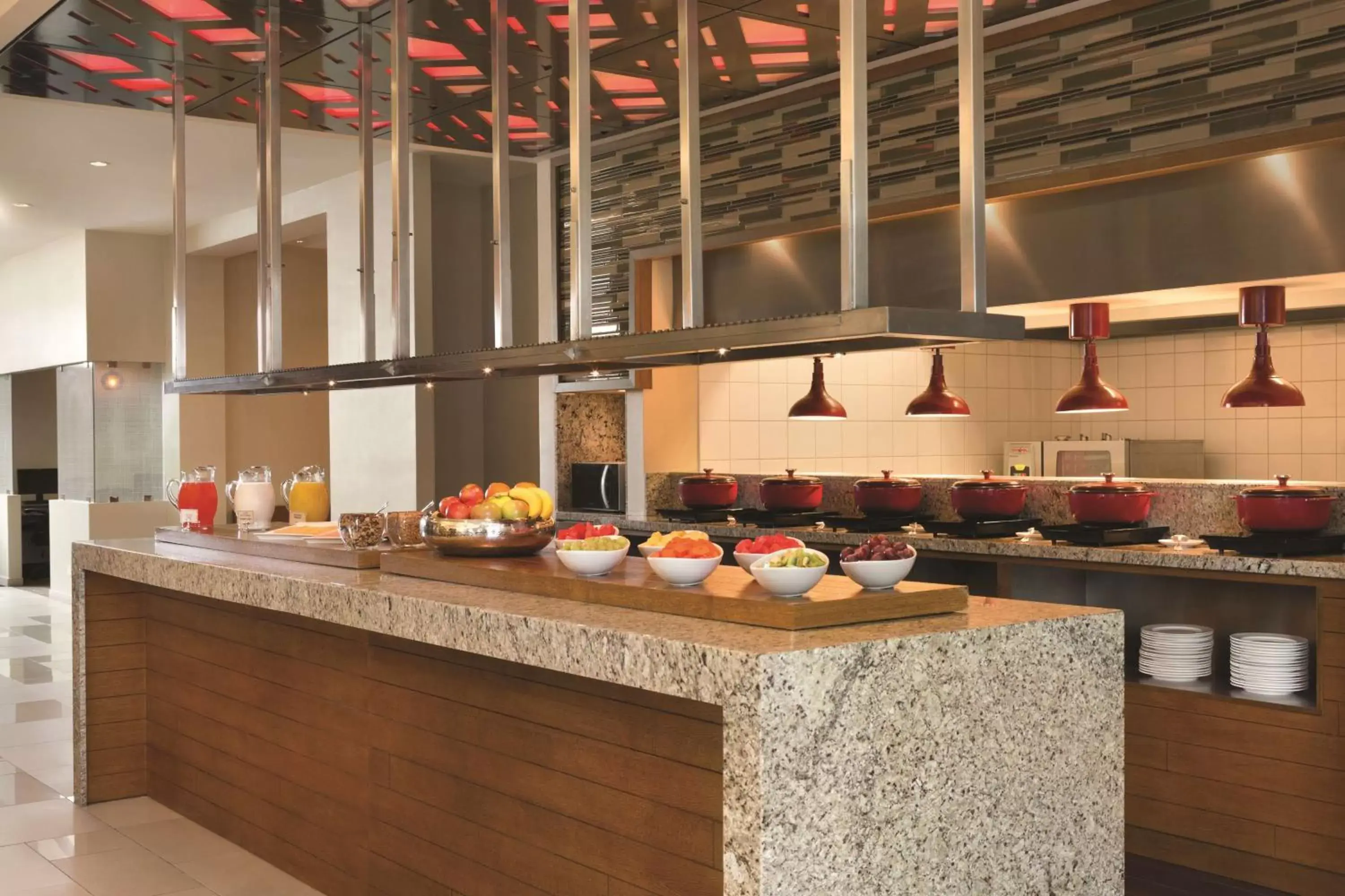 Restaurant/places to eat, Kitchen/Kitchenette in Hyatt Place San Jose Pinares