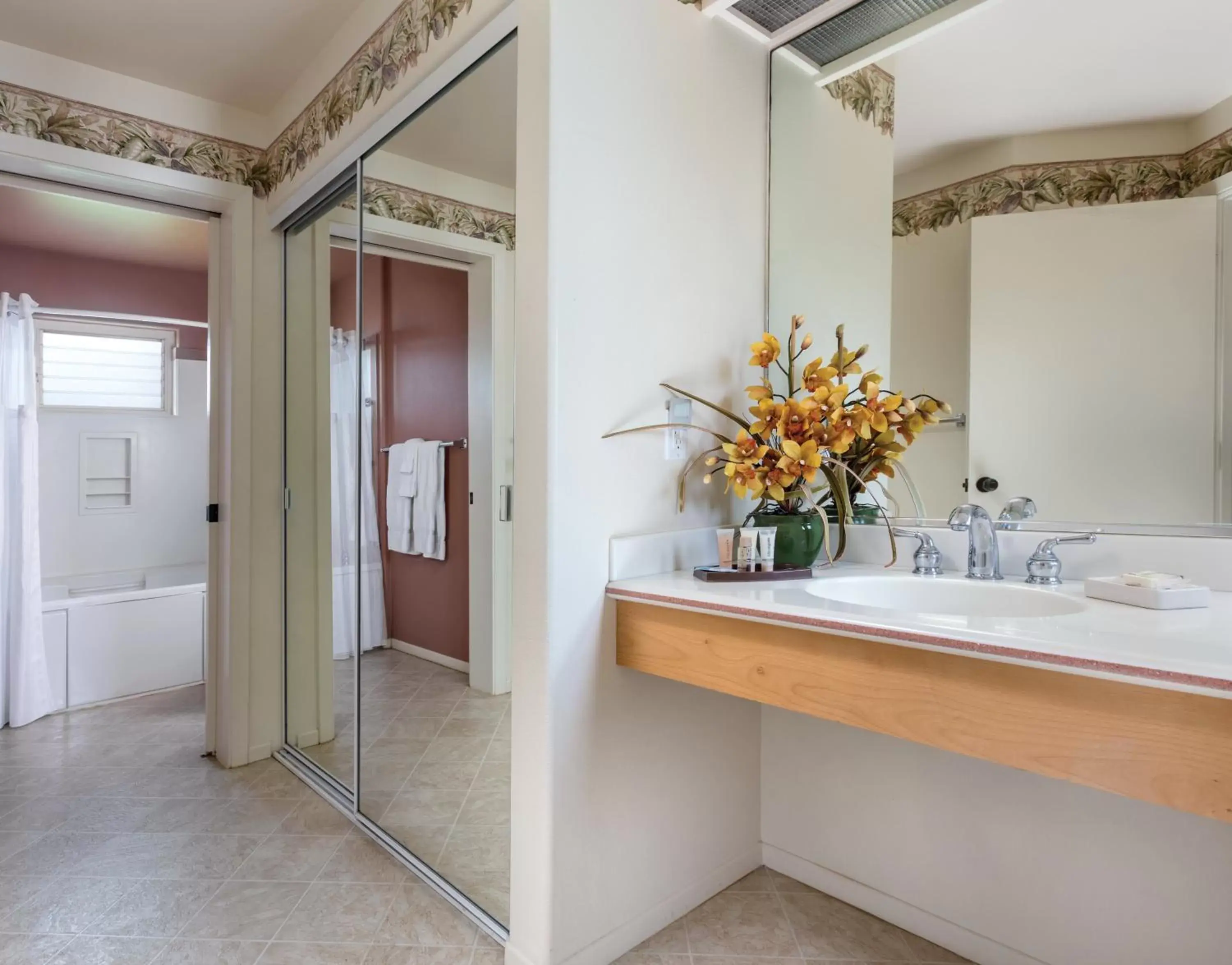 Bathroom in Club Wyndham Bali Hai Villas