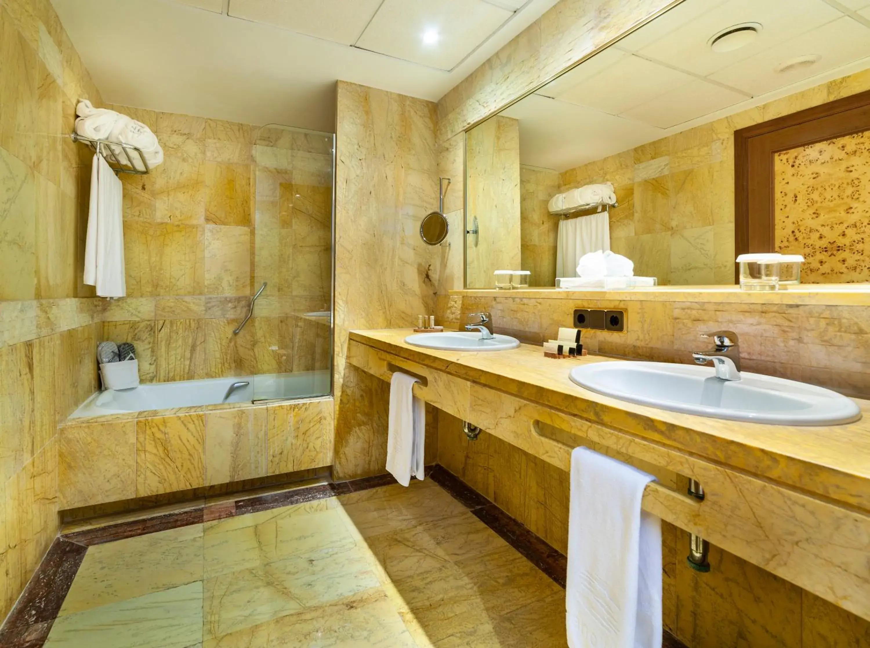 Bathroom in Serrano Palace