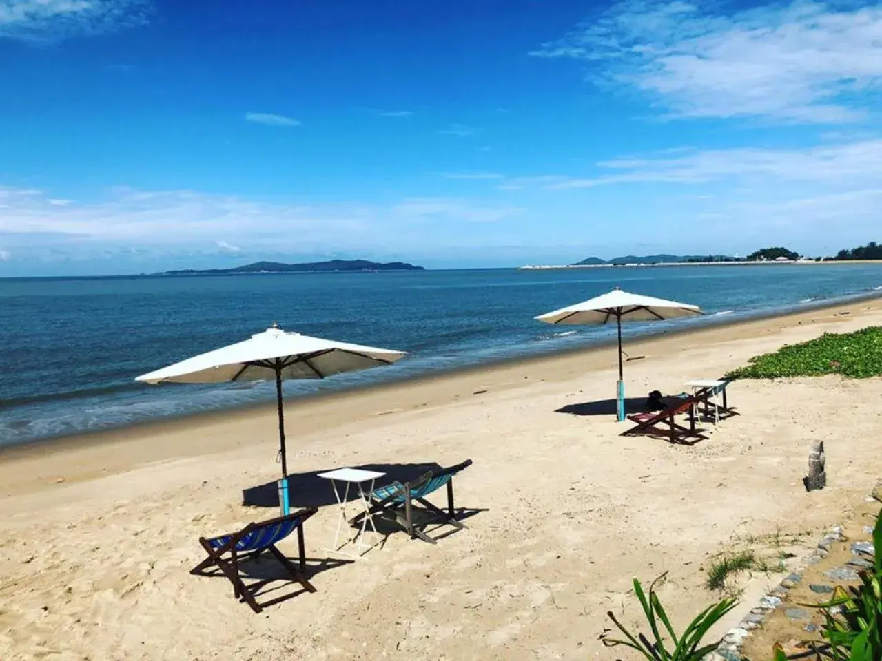 Beach in Ruen Thai Rim Haad Resort