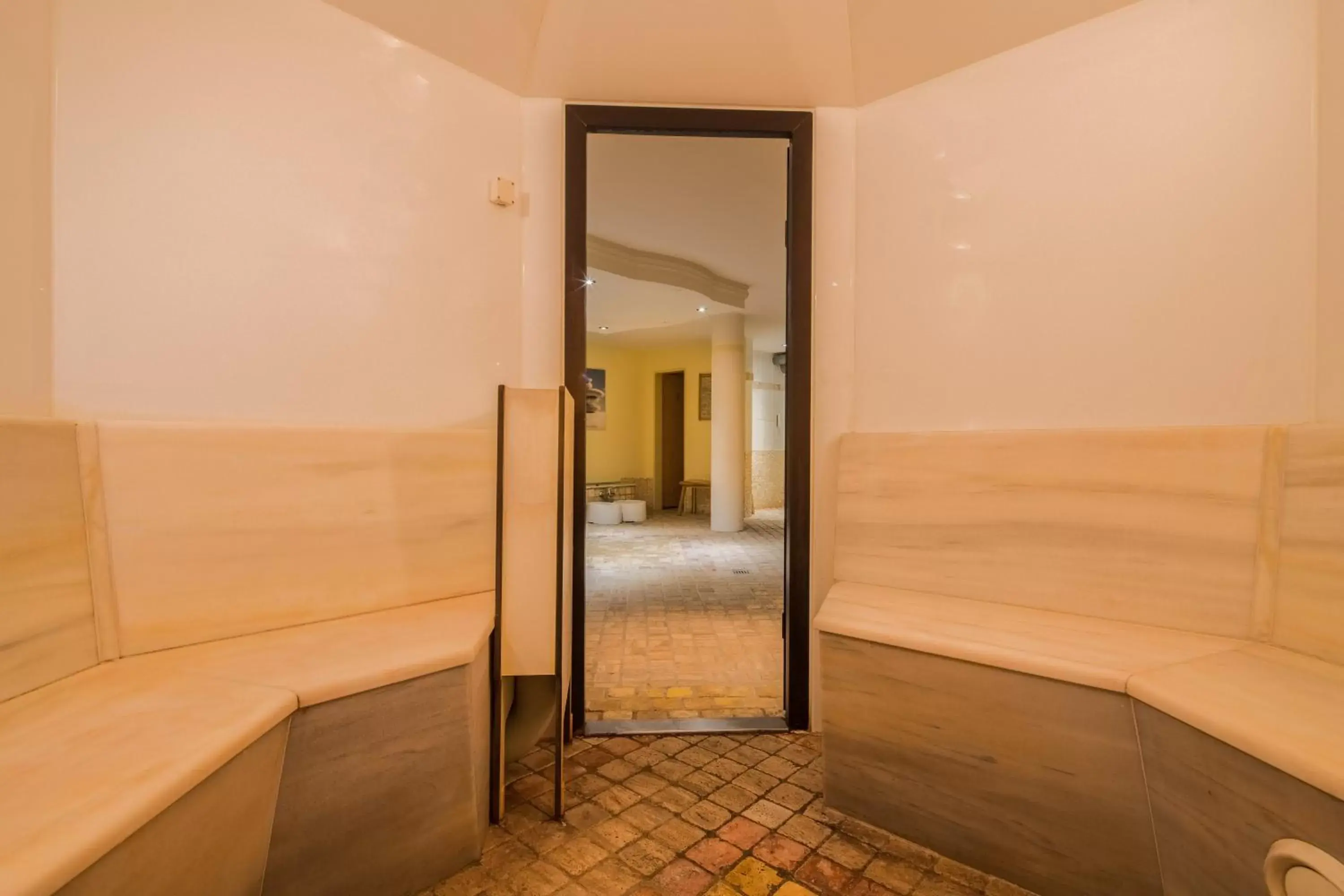 Steam room, Bathroom in Best Western Hotel Schlossmühle Quedlinburg