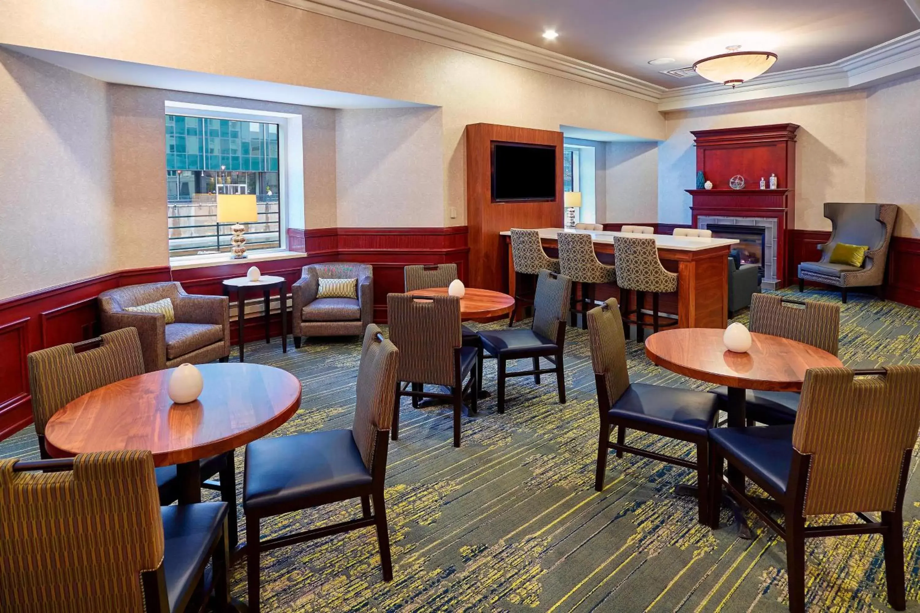 Lobby or reception, Restaurant/Places to Eat in Residence Inn Milwaukee Downtown