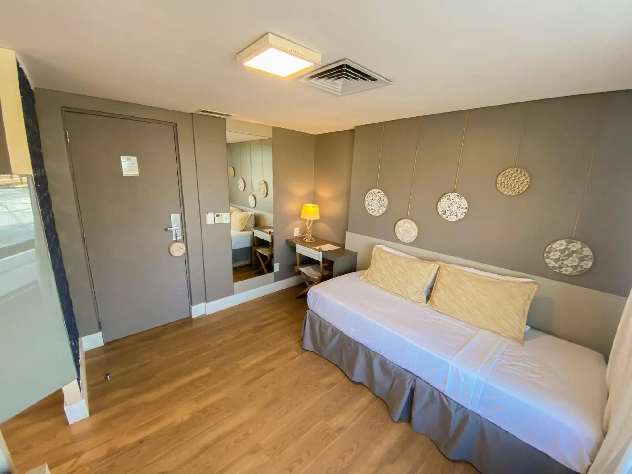 Bedroom, Bed in Magna Praia Hotel Bedroom, Bed in Magna Praia Hotel